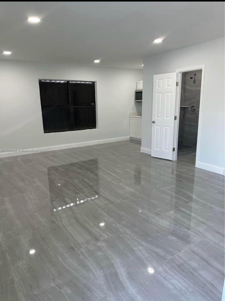 Homestead, Florida 33030, 1 Bedroom Bedrooms, ,1 BathroomBathrooms,Residentiallease,For Rent,A11559965