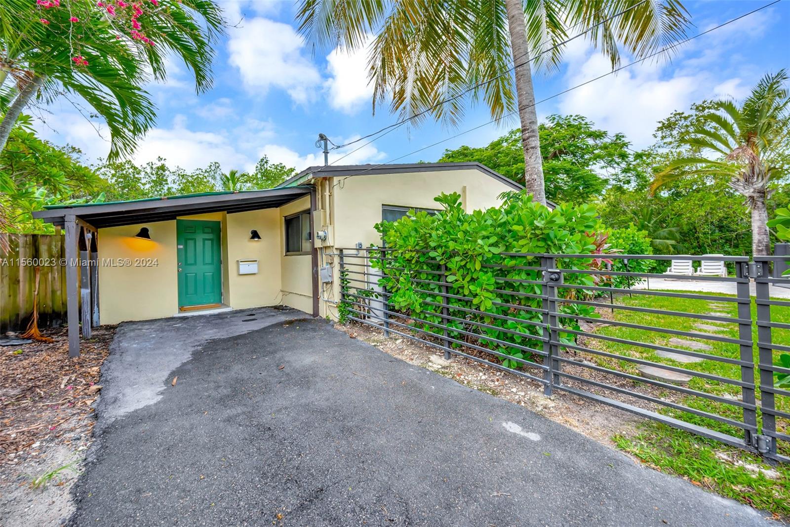 1178 Garfield St 0, Hollywood, Florida 33019, 3 Bedrooms Bedrooms, ,2 BathroomsBathrooms,Residentiallease,For Rent,1178 Garfield St 0,A11560023