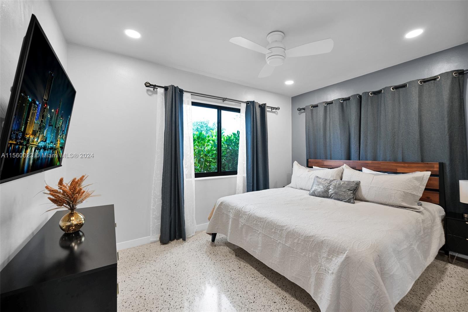 1178 Garfield St 0, Hollywood, Florida 33019, 3 Bedrooms Bedrooms, ,2 BathroomsBathrooms,Residentiallease,For Rent,1178 Garfield St 0,A11560023