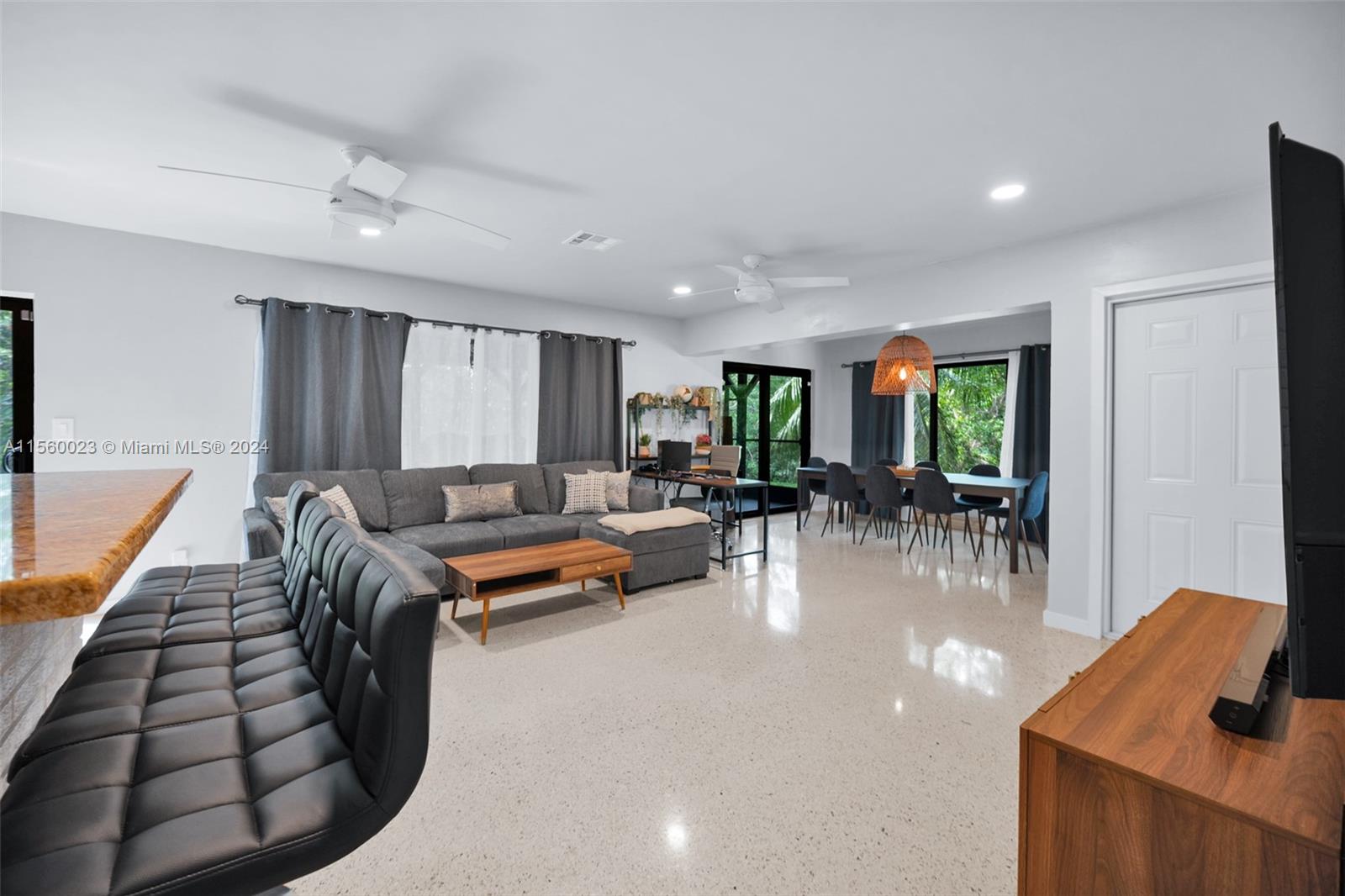 1178 Garfield St 0, Hollywood, Florida 33019, 3 Bedrooms Bedrooms, ,2 BathroomsBathrooms,Residentiallease,For Rent,1178 Garfield St 0,A11560023