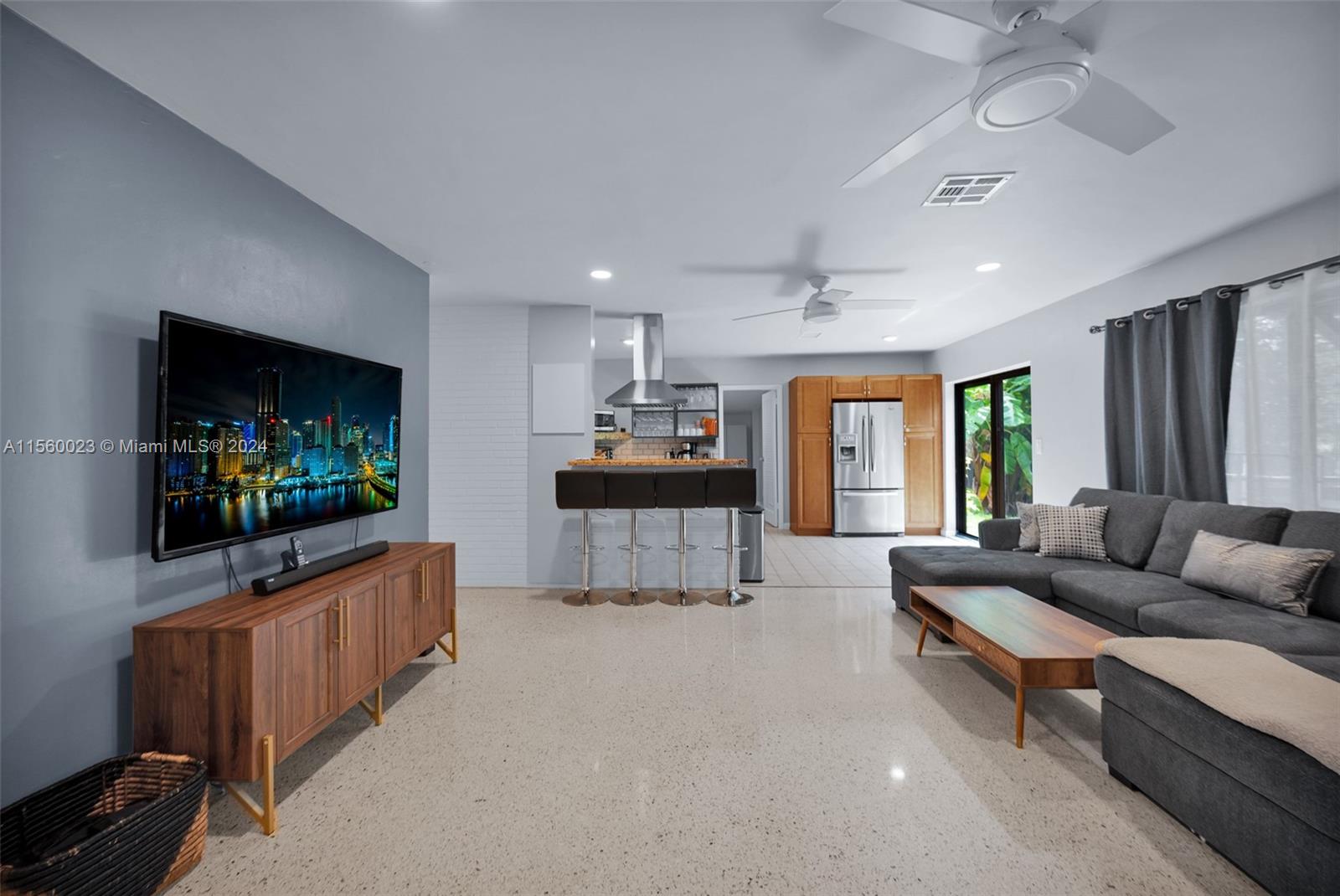 1178 Garfield St 0, Hollywood, Florida 33019, 3 Bedrooms Bedrooms, ,2 BathroomsBathrooms,Residentiallease,For Rent,1178 Garfield St 0,A11560023