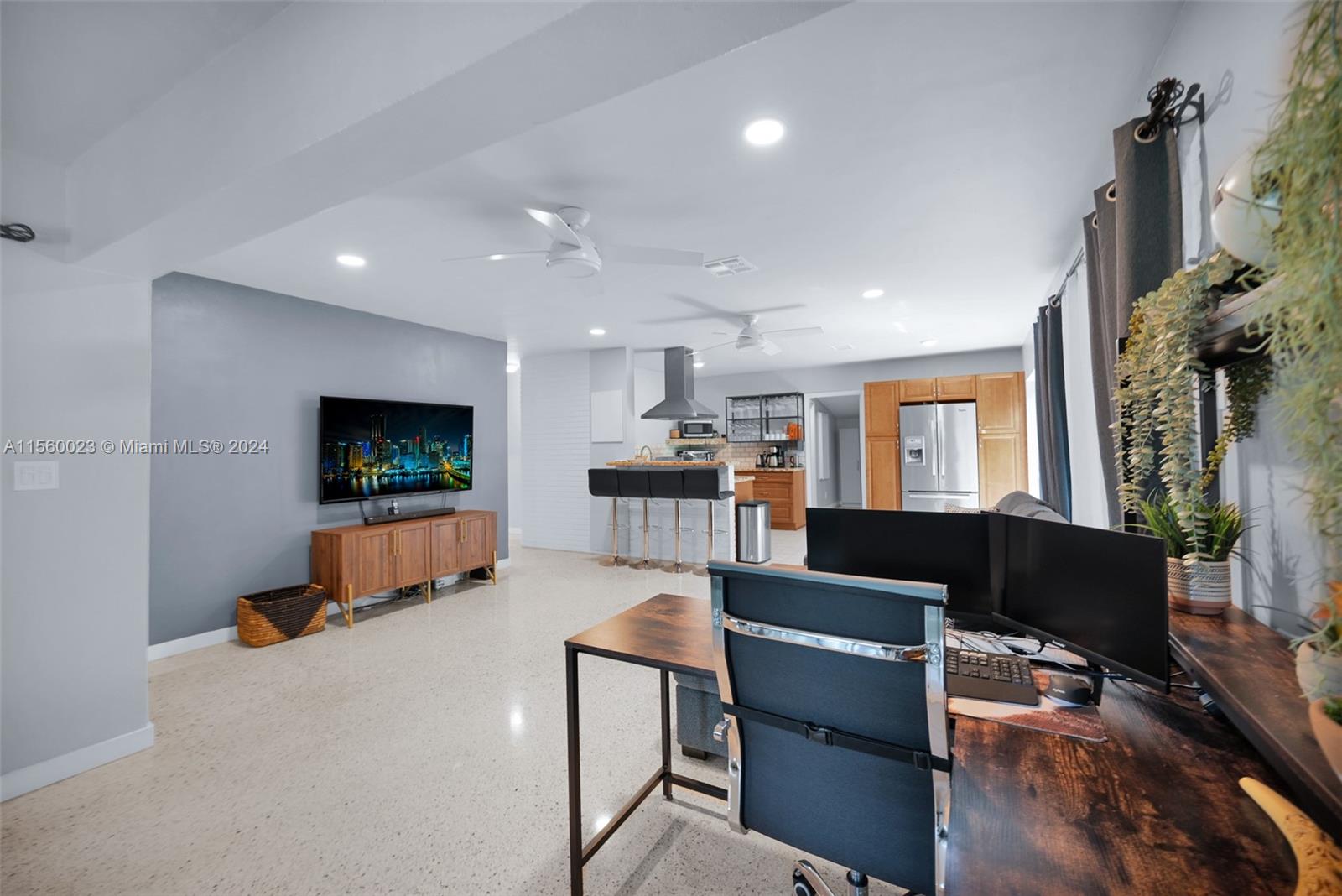 1178 Garfield St 0, Hollywood, Florida 33019, 3 Bedrooms Bedrooms, ,2 BathroomsBathrooms,Residentiallease,For Rent,1178 Garfield St 0,A11560023