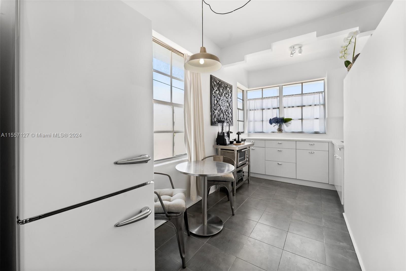 1005 Meridian Ave 7, Miami Beach, Florida 33139, 1 Bedroom Bedrooms, ,1 BathroomBathrooms,Residentiallease,For Rent,1005 Meridian Ave 7,A11557127