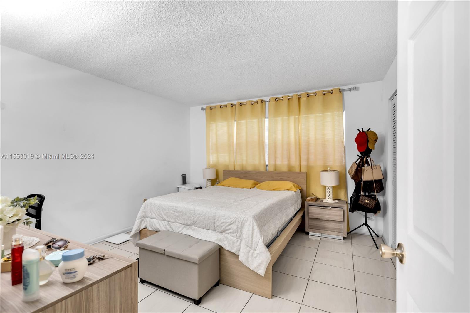403 NW 72 AVE 118G, Miami, Florida 33126-5855, 2 Bedrooms Bedrooms, ,1 BathroomBathrooms,Residential,For Sale,403 NW 72 AVE 118G,A11553019