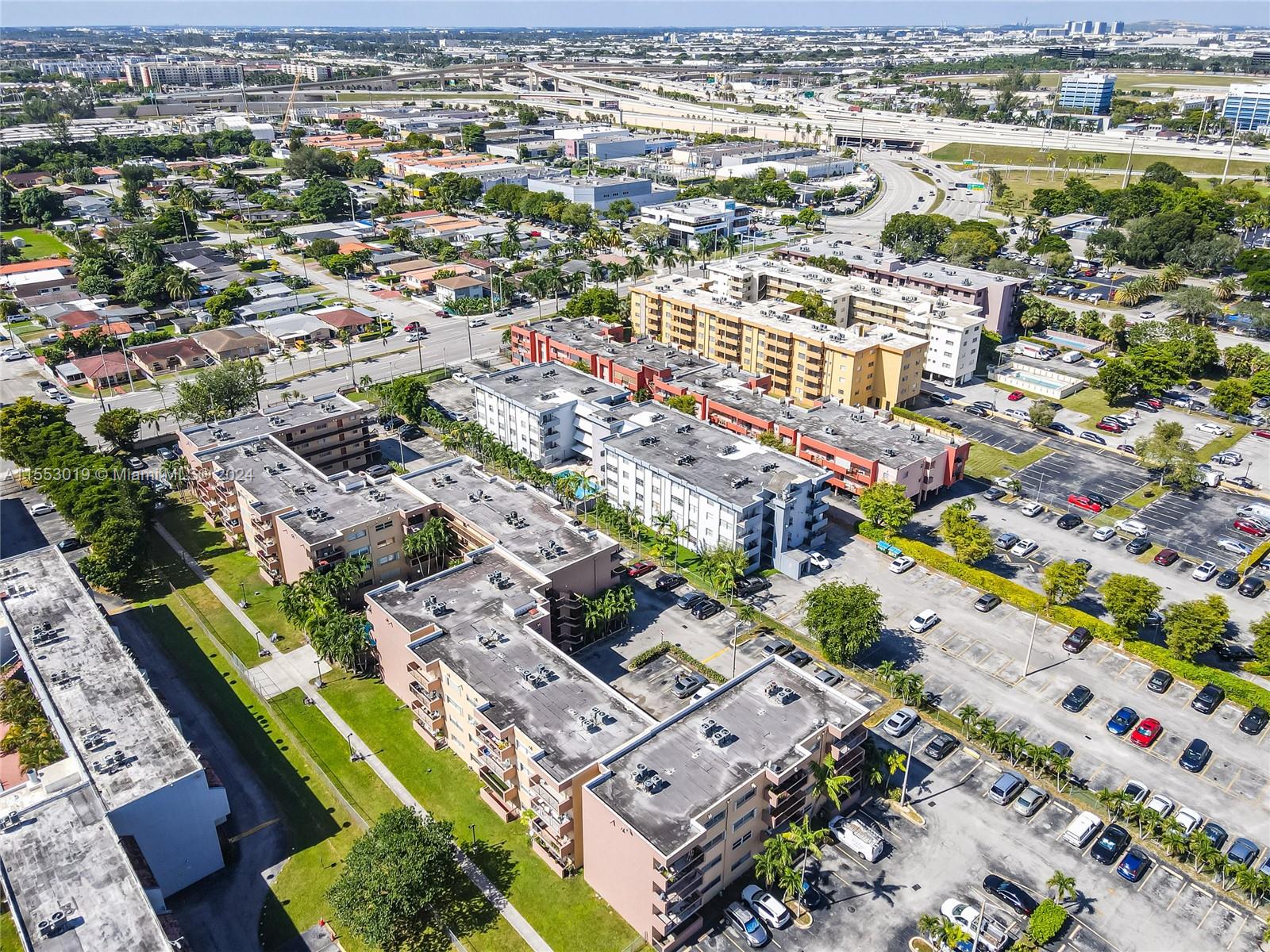 403 NW 72 AVE 118G, Miami, Florida 33126-5855, 2 Bedrooms Bedrooms, ,1 BathroomBathrooms,Residential,For Sale,403 NW 72 AVE 118G,A11553019