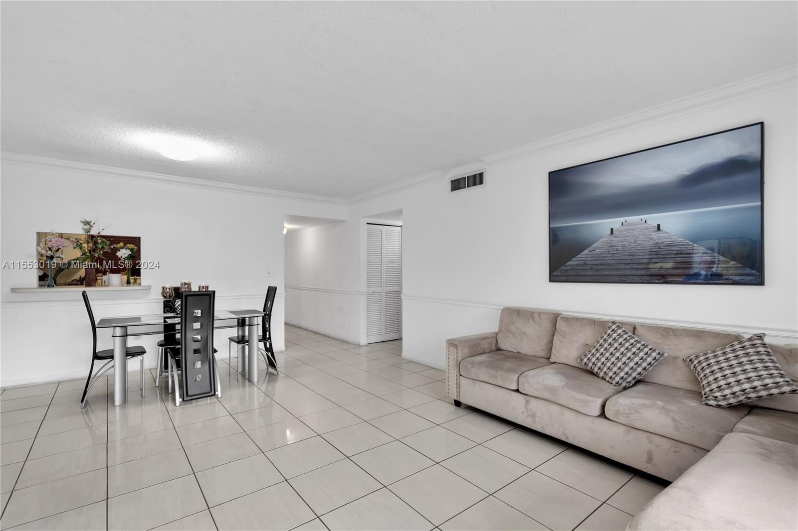 403 NW 72 AVE 118G, Miami, Florida 33126-5855, 2 Bedrooms Bedrooms, ,1 BathroomBathrooms,Residential,For Sale,403 NW 72 AVE 118G,A11553019