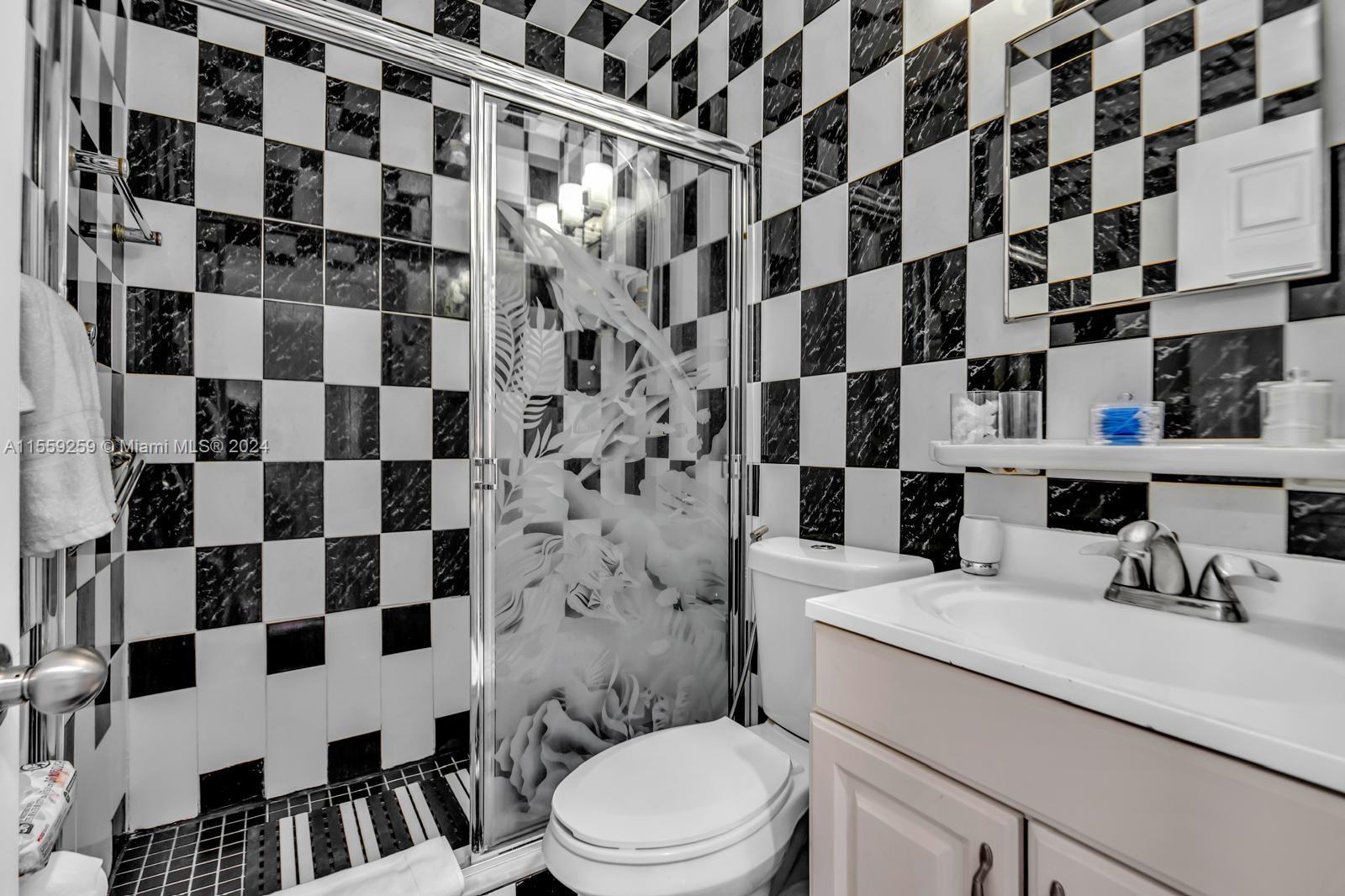 4340 SW 2nd St 1, Miami, Florida 33134, 1 Bedroom Bedrooms, ,1 BathroomBathrooms,Residentiallease,For Rent,4340 SW 2nd St 1,A11559259