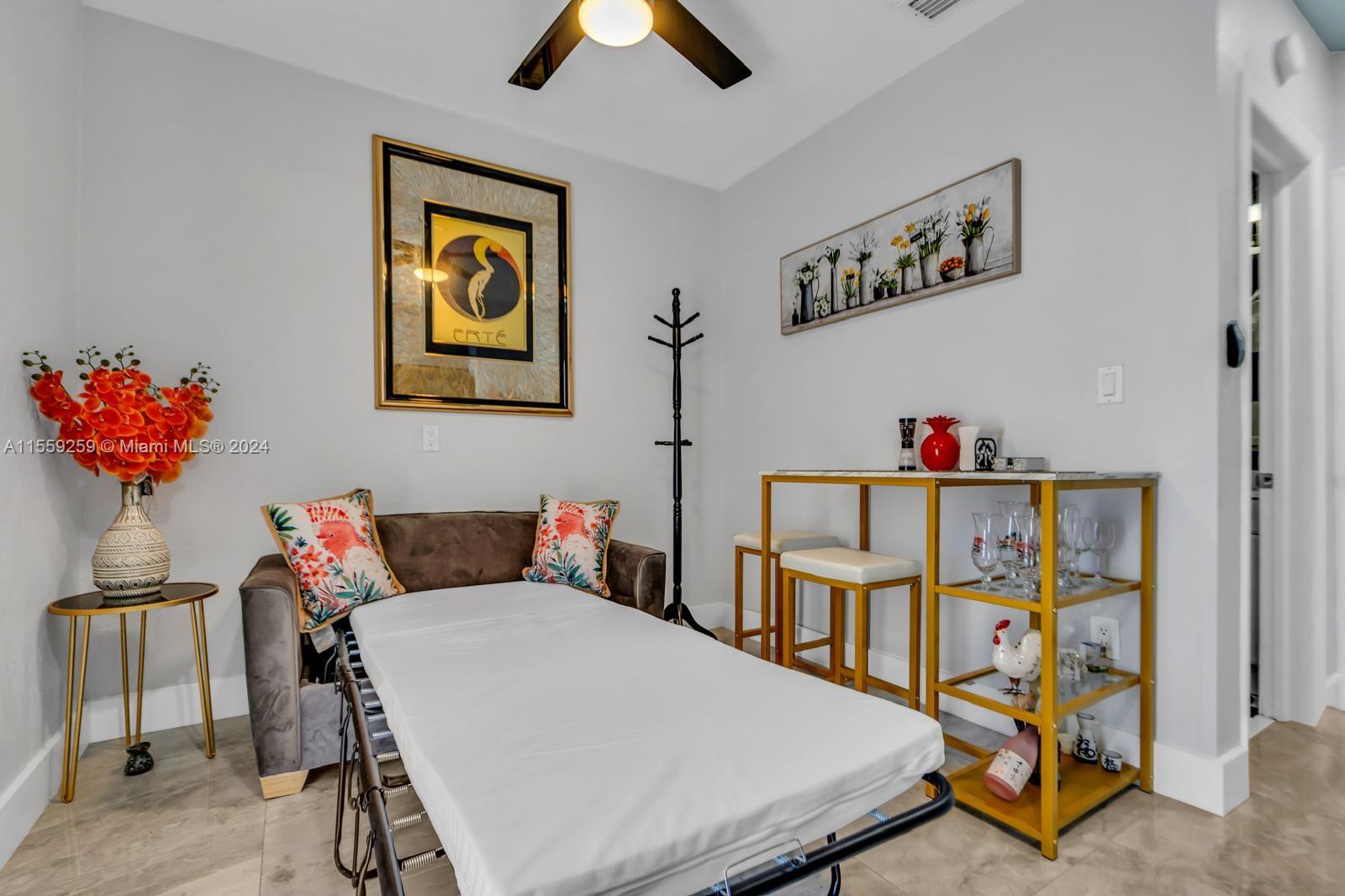 4340 SW 2nd St 1, Miami, Florida 33134, 1 Bedroom Bedrooms, ,1 BathroomBathrooms,Residentiallease,For Rent,4340 SW 2nd St 1,A11559259