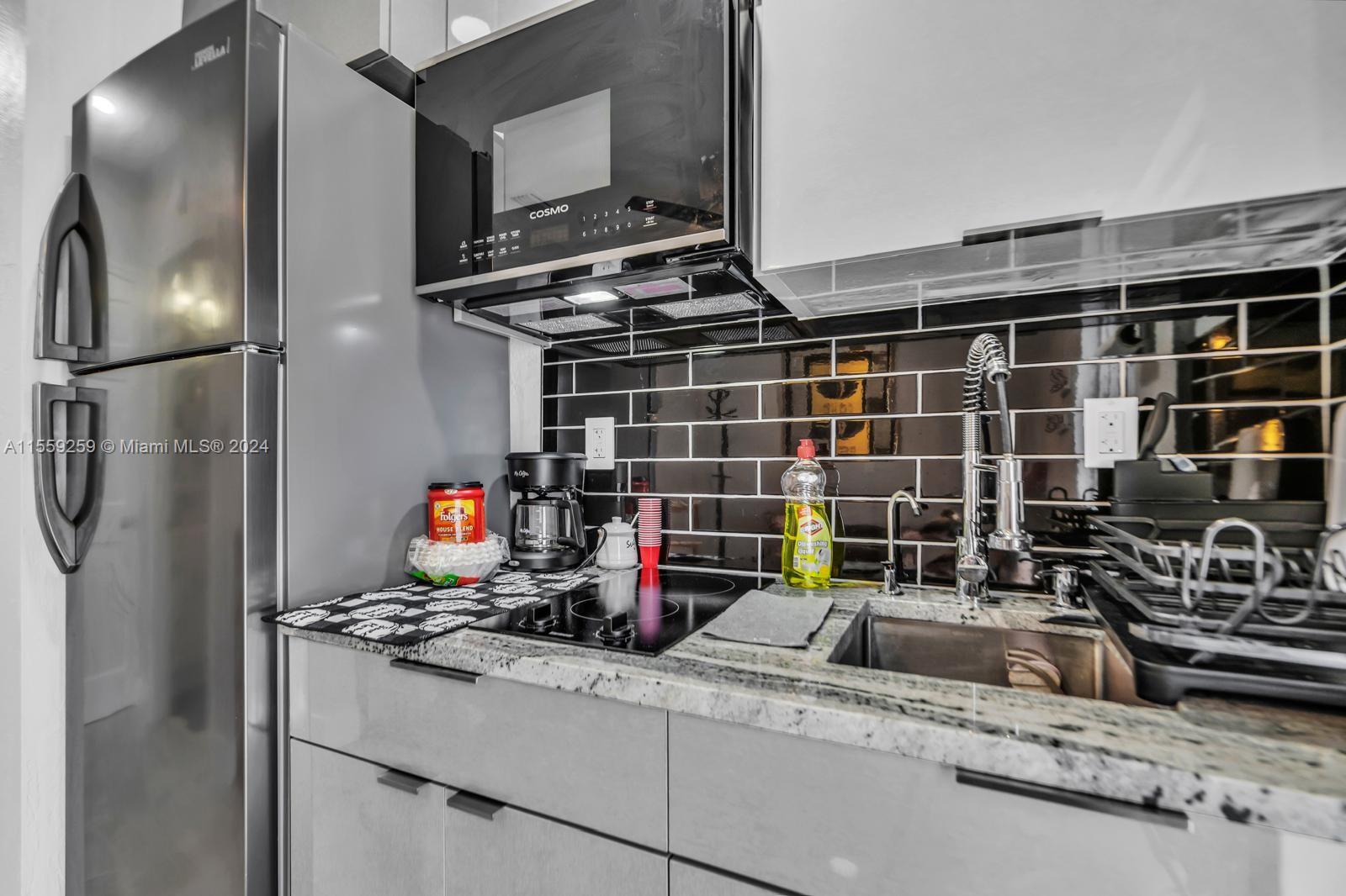 4340 SW 2nd St 1, Miami, Florida 33134, 1 Bedroom Bedrooms, ,1 BathroomBathrooms,Residentiallease,For Rent,4340 SW 2nd St 1,A11559259