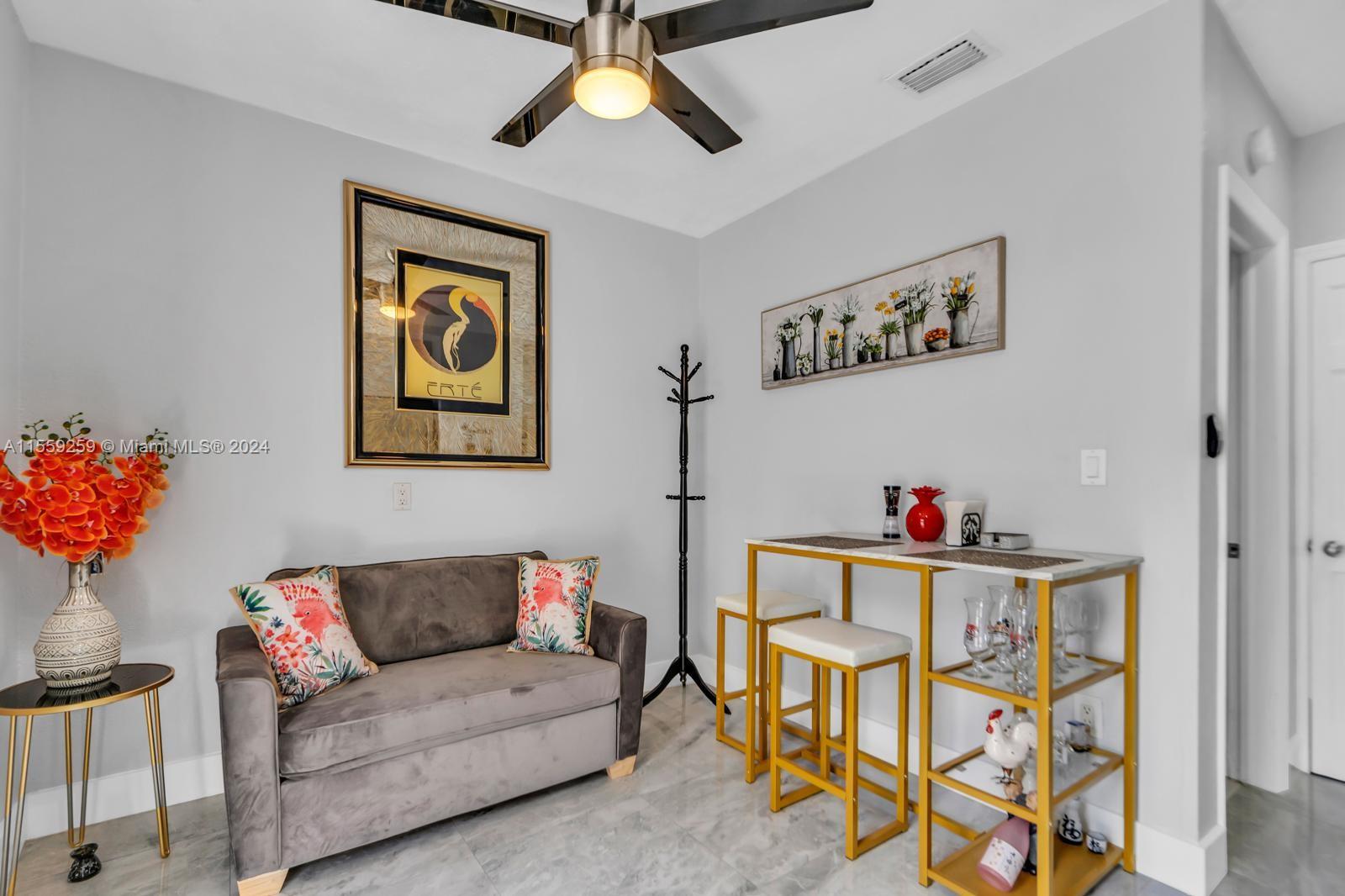 4340 SW 2nd St 1, Miami, Florida 33134, 1 Bedroom Bedrooms, ,1 BathroomBathrooms,Residentiallease,For Rent,4340 SW 2nd St 1,A11559259
