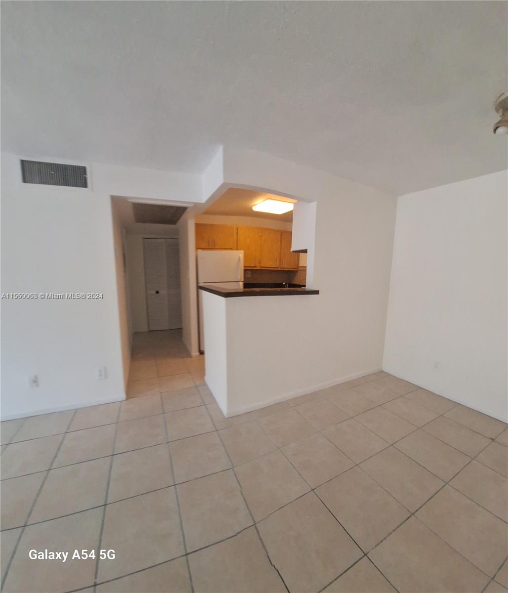 5849 Washington St 77, Hollywood, Florida 33023, 1 Bedroom Bedrooms, ,1 BathroomBathrooms,Residentiallease,For Rent,5849 Washington St 77,A11560063