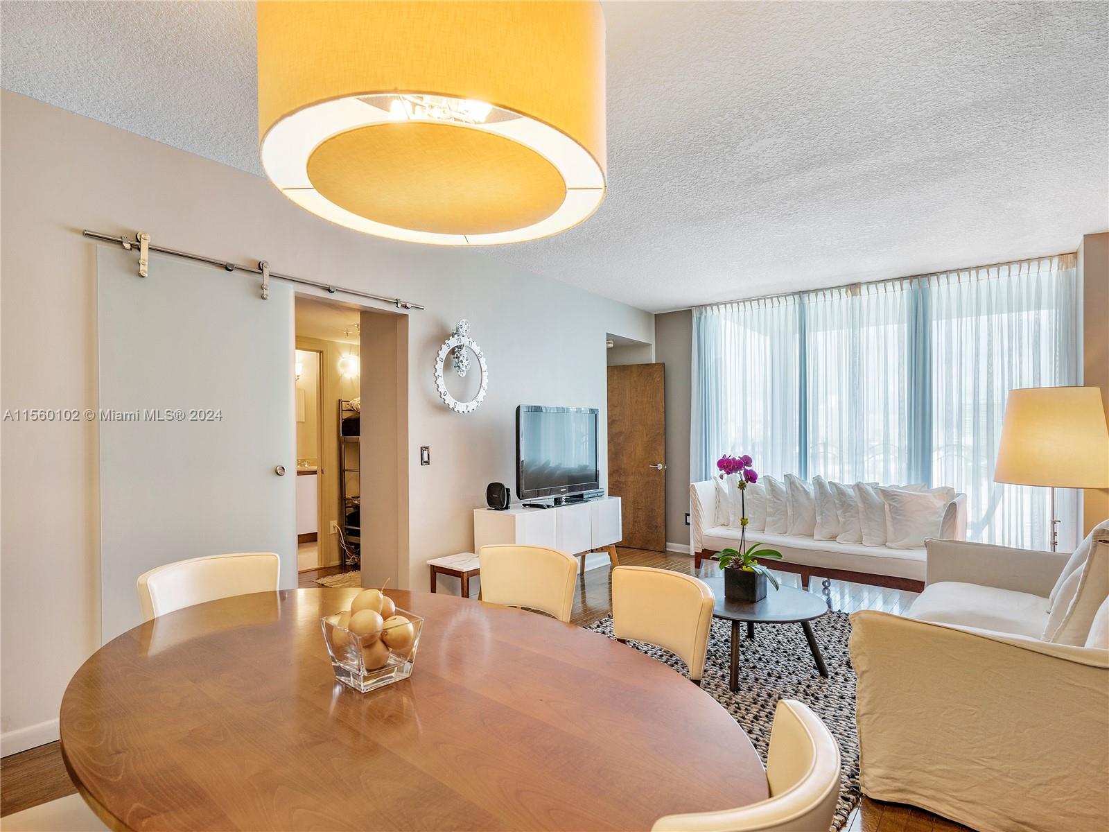 1500 Ocean Dr 810, Miami Beach, Florida 33139, 2 Bedrooms Bedrooms, ,2 BathroomsBathrooms,Residentiallease,For Rent,1500 Ocean Dr 810,A11560102