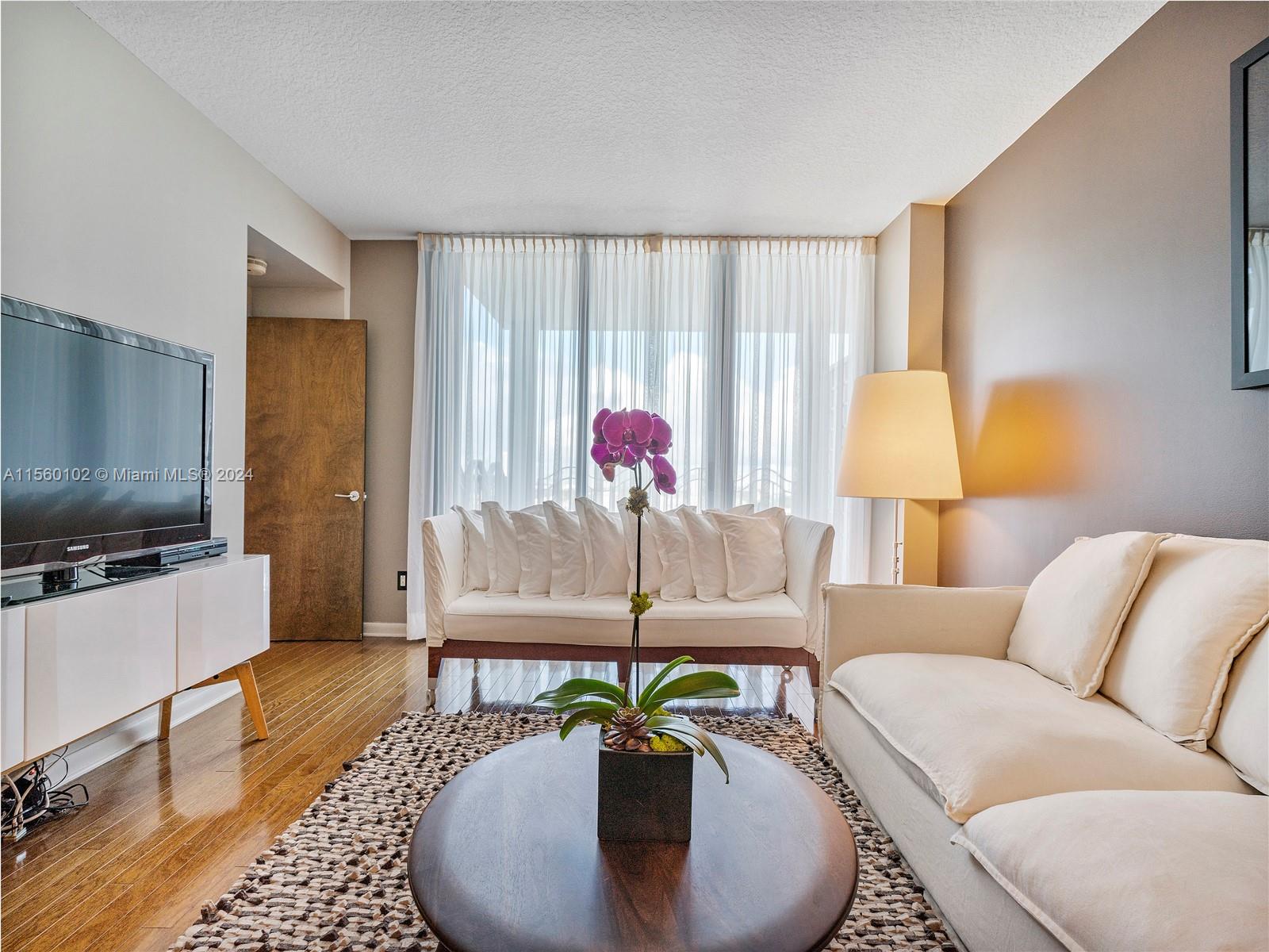 1500 Ocean Dr 810, Miami Beach, Florida 33139, 2 Bedrooms Bedrooms, ,2 BathroomsBathrooms,Residentiallease,For Rent,1500 Ocean Dr 810,A11560102