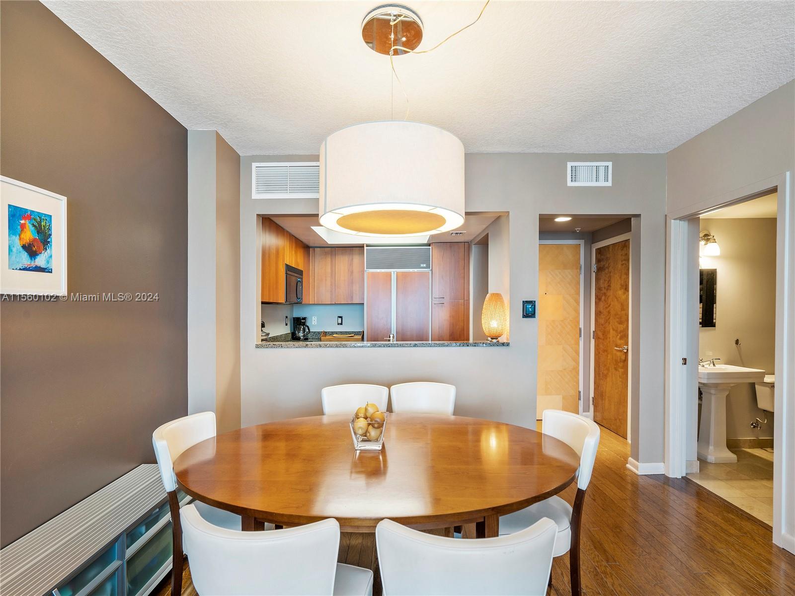 1500 Ocean Dr 810, Miami Beach, Florida 33139, 2 Bedrooms Bedrooms, ,2 BathroomsBathrooms,Residentiallease,For Rent,1500 Ocean Dr 810,A11560102