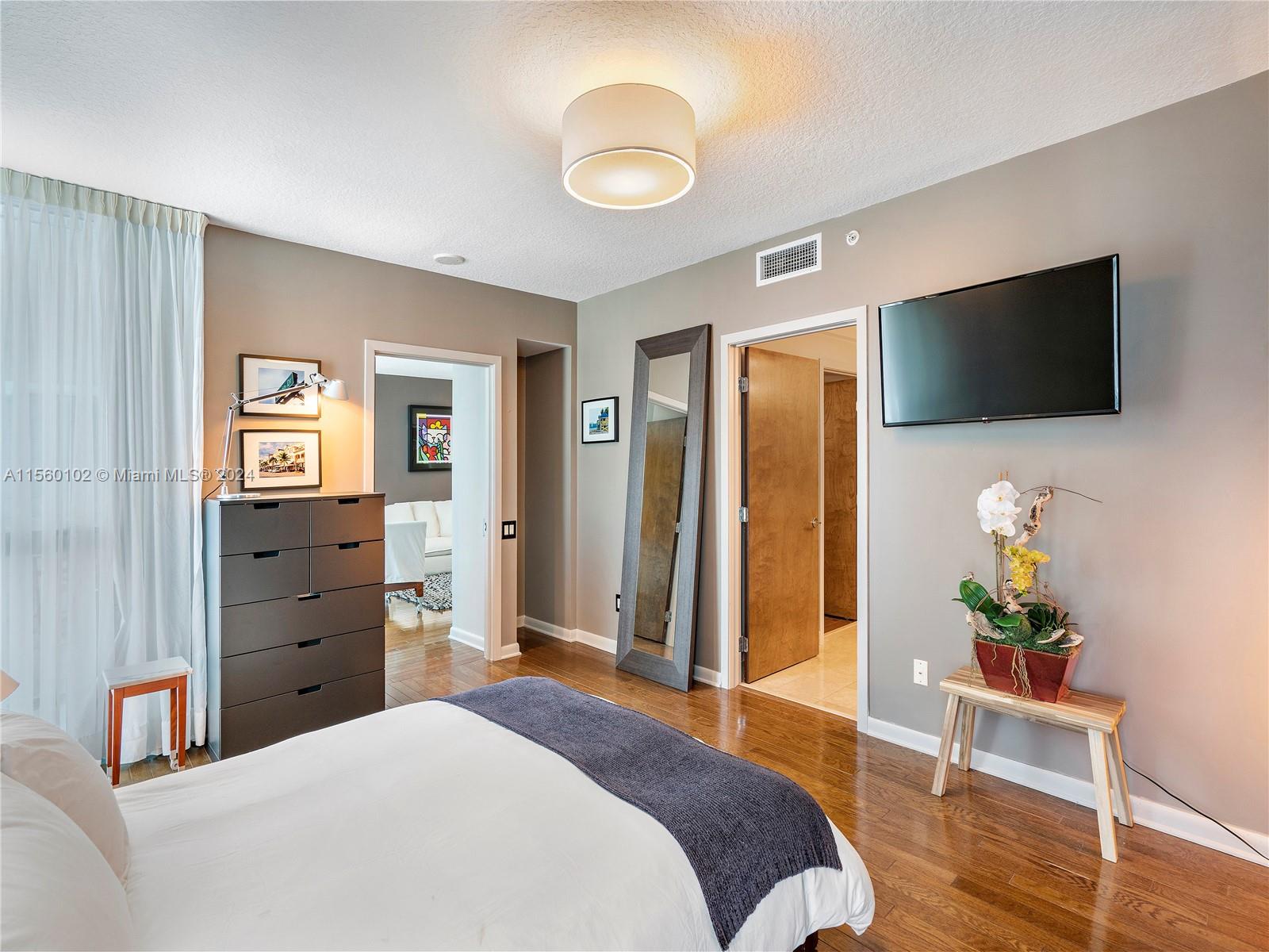 1500 Ocean Dr 810, Miami Beach, Florida 33139, 2 Bedrooms Bedrooms, ,2 BathroomsBathrooms,Residentiallease,For Rent,1500 Ocean Dr 810,A11560102