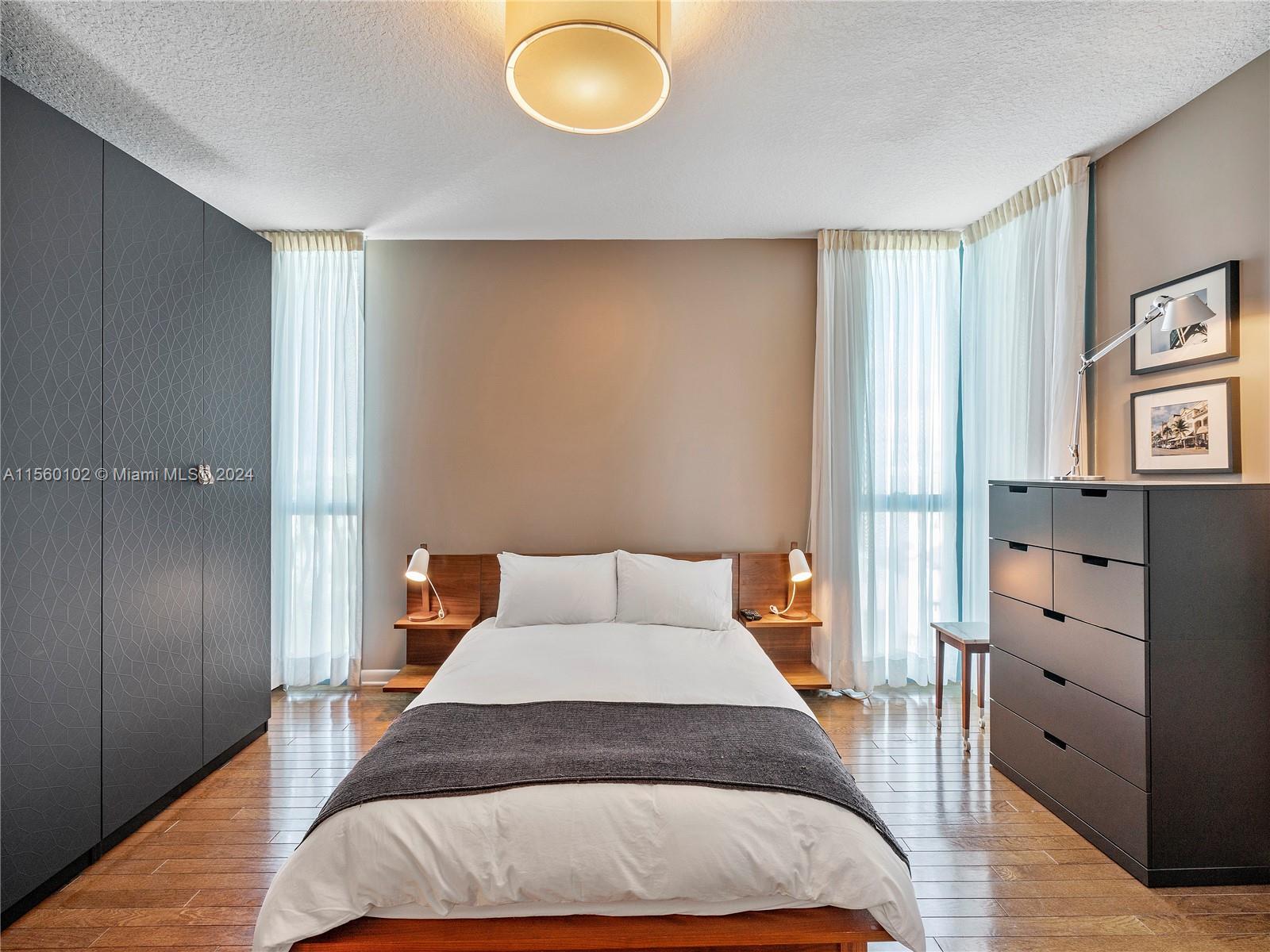 1500 Ocean Dr 810, Miami Beach, Florida 33139, 2 Bedrooms Bedrooms, ,2 BathroomsBathrooms,Residentiallease,For Rent,1500 Ocean Dr 810,A11560102