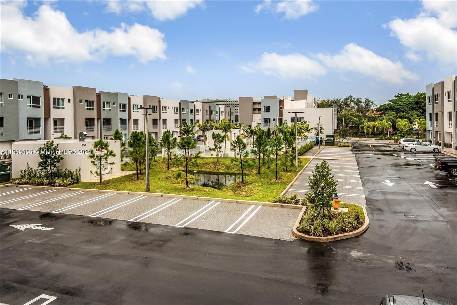 2555 NE 193rd St 2204, Miami, Florida 33180, 2 Bedrooms Bedrooms, ,2 BathroomsBathrooms,Residential,For Sale,2555 NE 193rd St 2204,A11560104