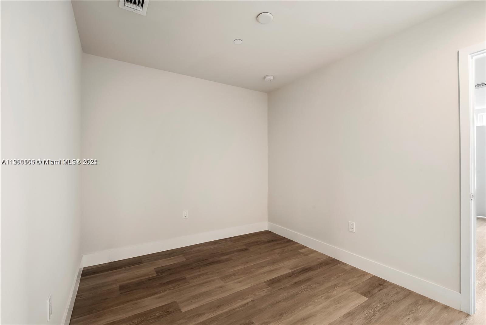 2555 NE 193rd St 2204, Miami, Florida 33180, 2 Bedrooms Bedrooms, ,2 BathroomsBathrooms,Residential,For Sale,2555 NE 193rd St 2204,A11560104