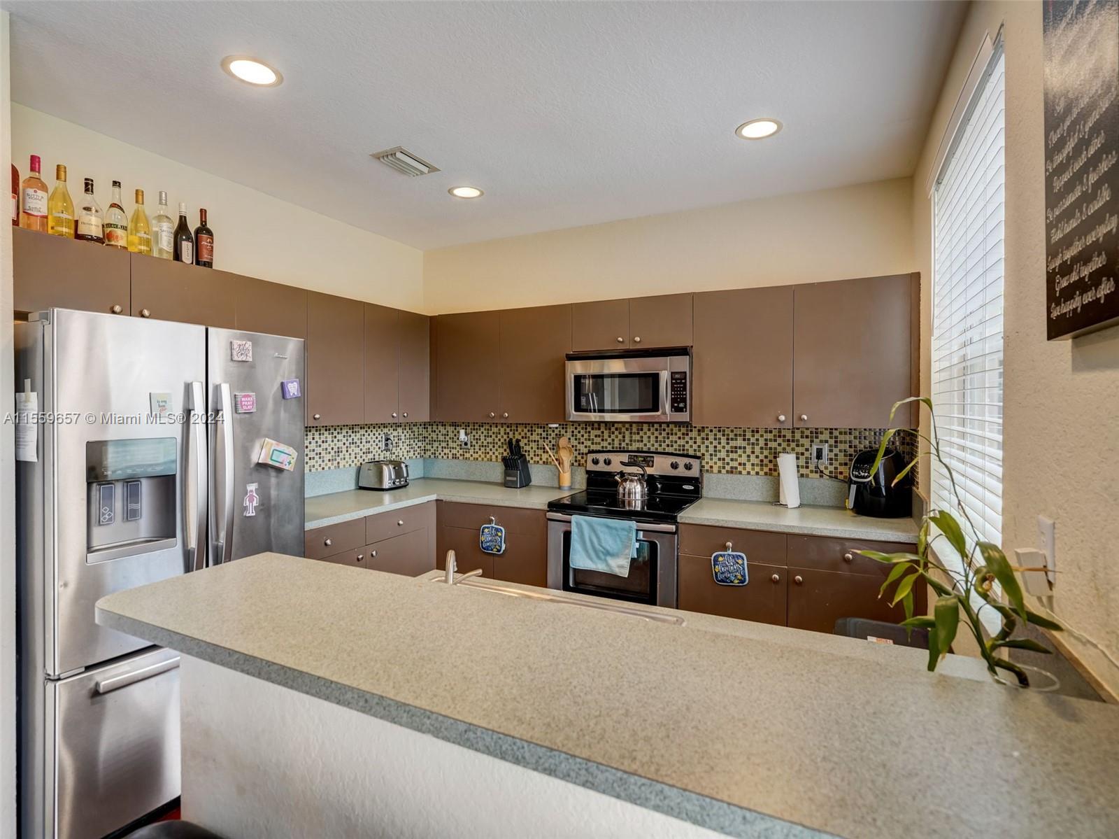 1240 SE 19th Ave, Homestead, Florida 33035, 3 Bedrooms Bedrooms, ,2 BathroomsBathrooms,Residential,For Sale,1240 SE 19th Ave,A11559657