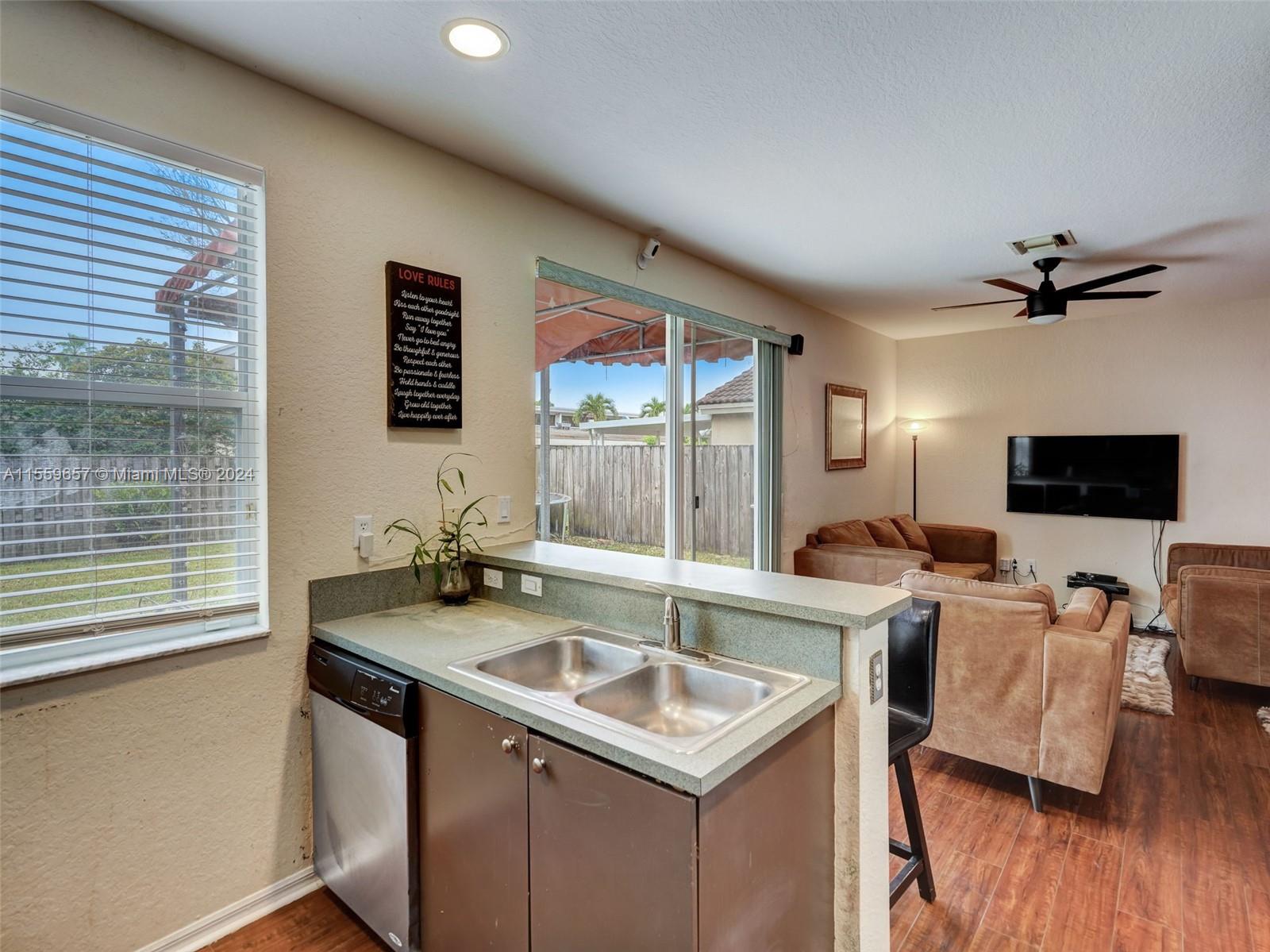 1240 SE 19th Ave, Homestead, Florida 33035, 3 Bedrooms Bedrooms, ,2 BathroomsBathrooms,Residential,For Sale,1240 SE 19th Ave,A11559657