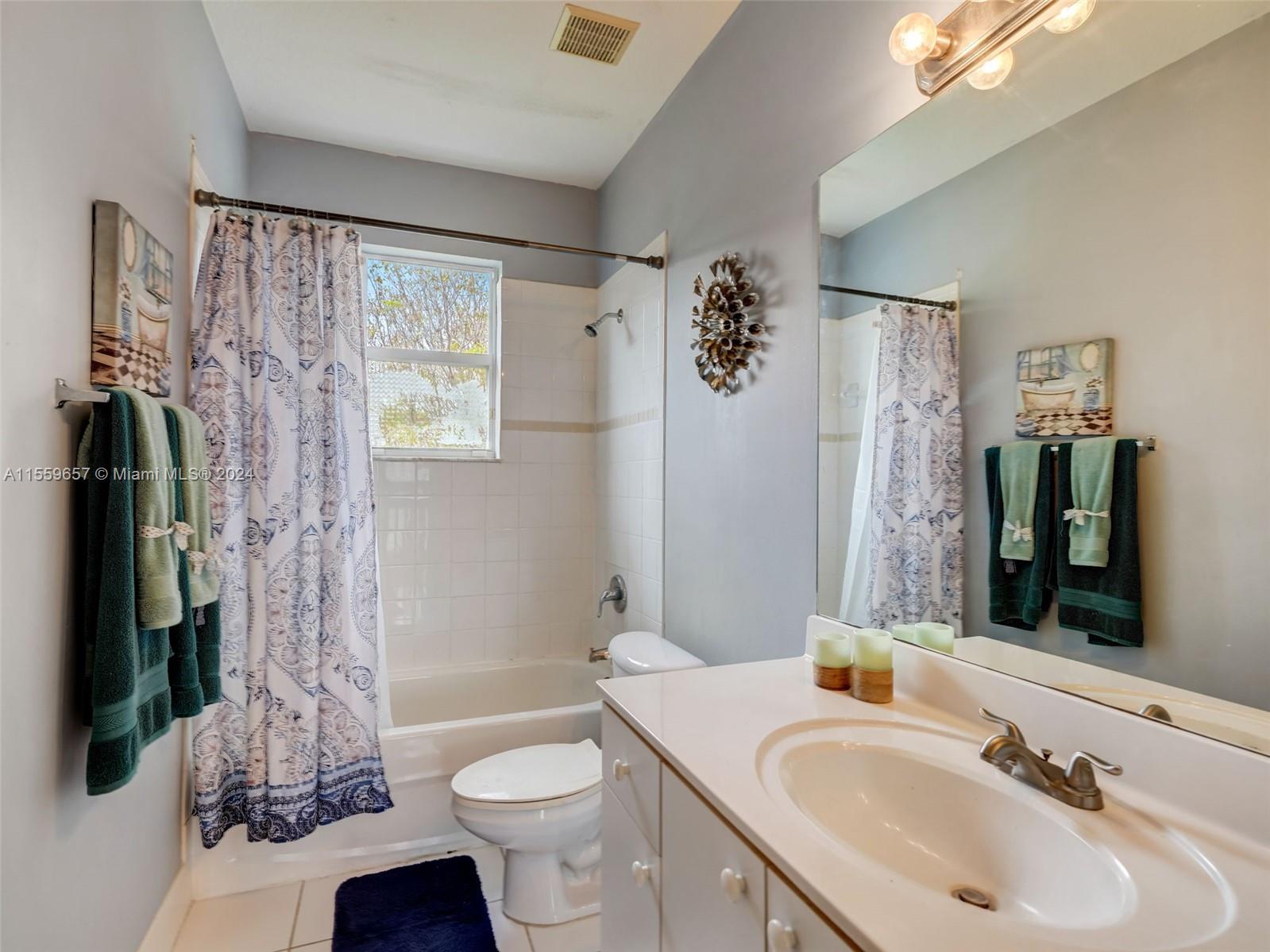 1240 SE 19th Ave, Homestead, Florida 33035, 3 Bedrooms Bedrooms, ,2 BathroomsBathrooms,Residential,For Sale,1240 SE 19th Ave,A11559657