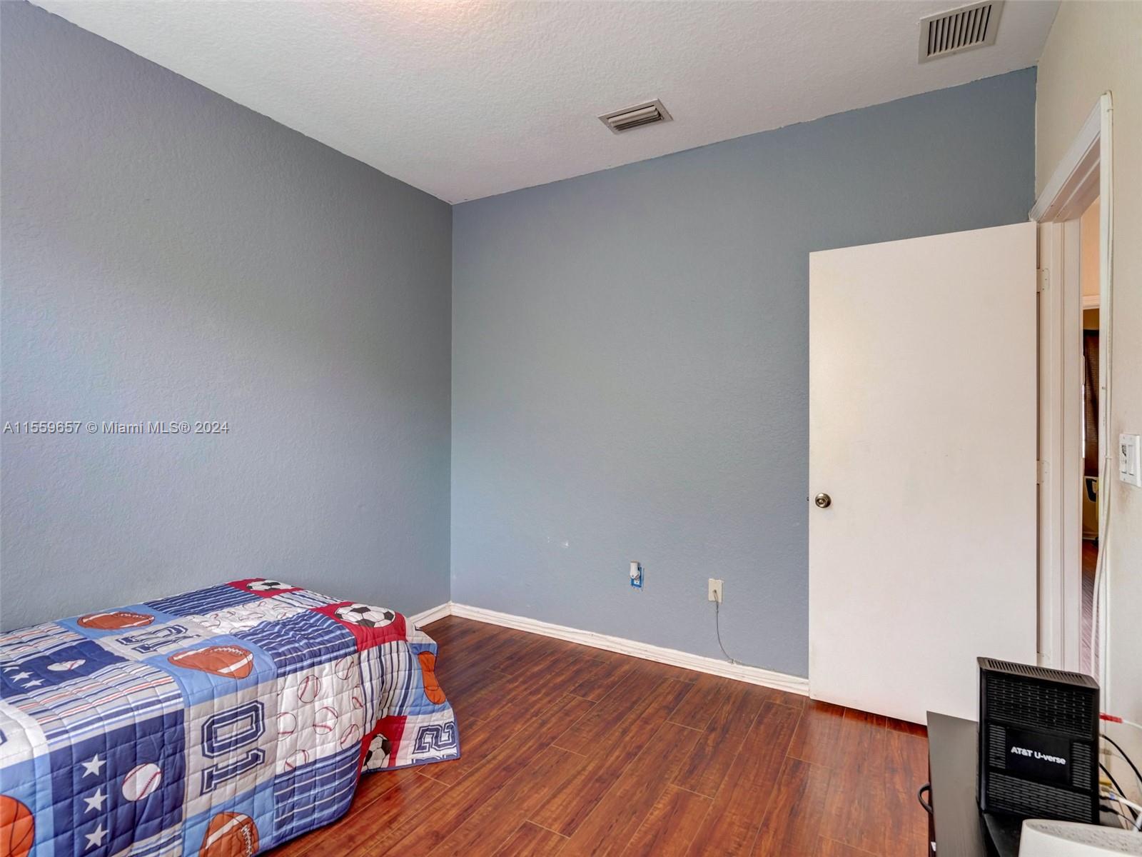 1240 SE 19th Ave, Homestead, Florida 33035, 3 Bedrooms Bedrooms, ,2 BathroomsBathrooms,Residential,For Sale,1240 SE 19th Ave,A11559657