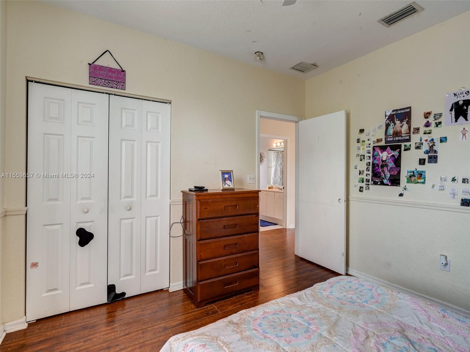 1240 SE 19th Ave, Homestead, Florida 33035, 3 Bedrooms Bedrooms, ,2 BathroomsBathrooms,Residential,For Sale,1240 SE 19th Ave,A11559657