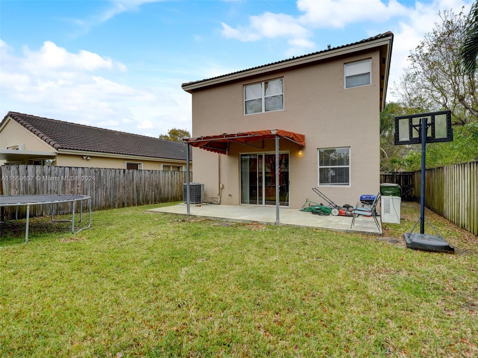 1240 SE 19th Ave, Homestead, Florida 33035, 3 Bedrooms Bedrooms, ,2 BathroomsBathrooms,Residential,For Sale,1240 SE 19th Ave,A11559657