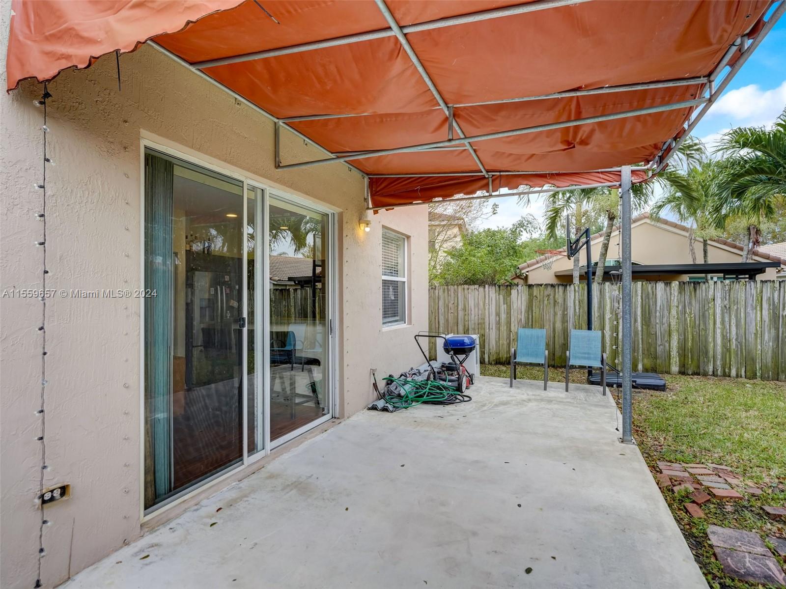 1240 SE 19th Ave, Homestead, Florida 33035, 3 Bedrooms Bedrooms, ,2 BathroomsBathrooms,Residential,For Sale,1240 SE 19th Ave,A11559657