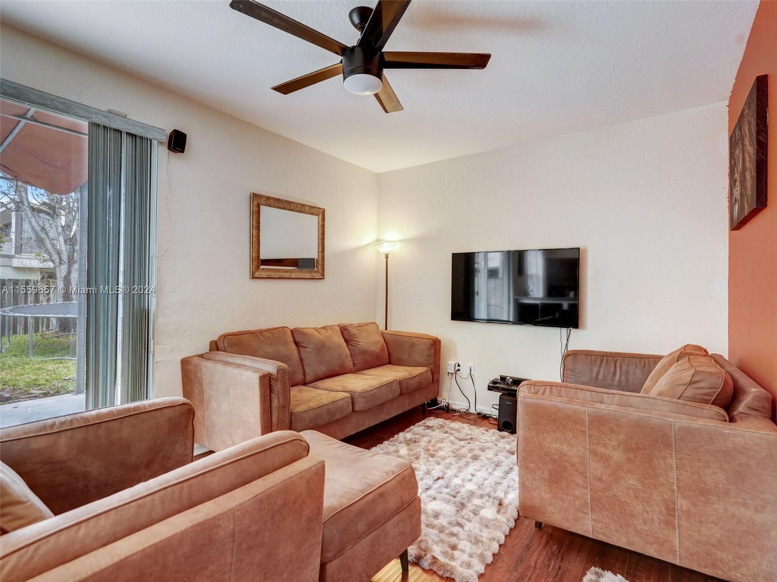 1240 SE 19th Ave, Homestead, Florida 33035, 3 Bedrooms Bedrooms, ,2 BathroomsBathrooms,Residential,For Sale,1240 SE 19th Ave,A11559657