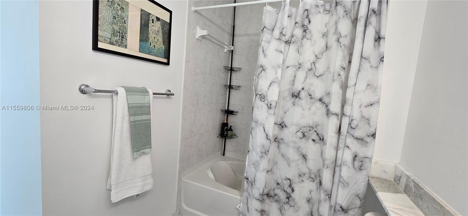 234 NE 3rd St 1503, Miami, Florida 33132, 1 Bedroom Bedrooms, ,1 BathroomBathrooms,Residentiallease,For Rent,234 NE 3rd St 1503,A11559806