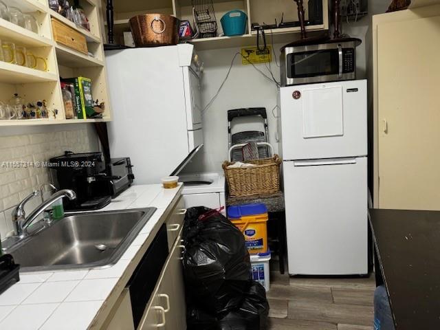 5401 COLLINS # CU-2, Miami Beach, Florida 33140, ,Businessopportunity,For Sale,5401 COLLINS # CU-2,A11557314