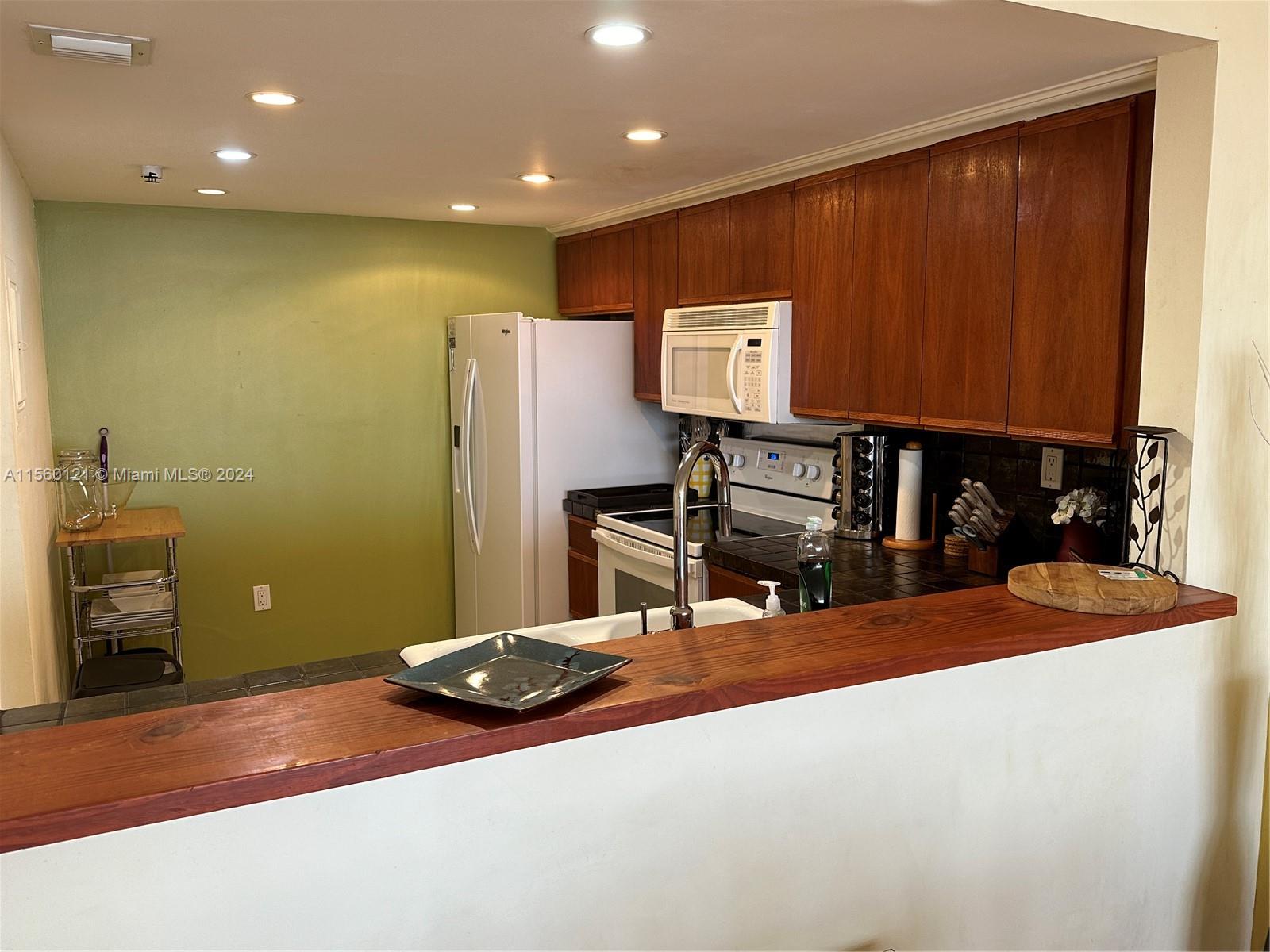 555 NE 15th St 31I, Miami, Florida 33132, 1 Bedroom Bedrooms, ,1 BathroomBathrooms,Residentiallease,For Rent,555 NE 15th St 31I,A11560121