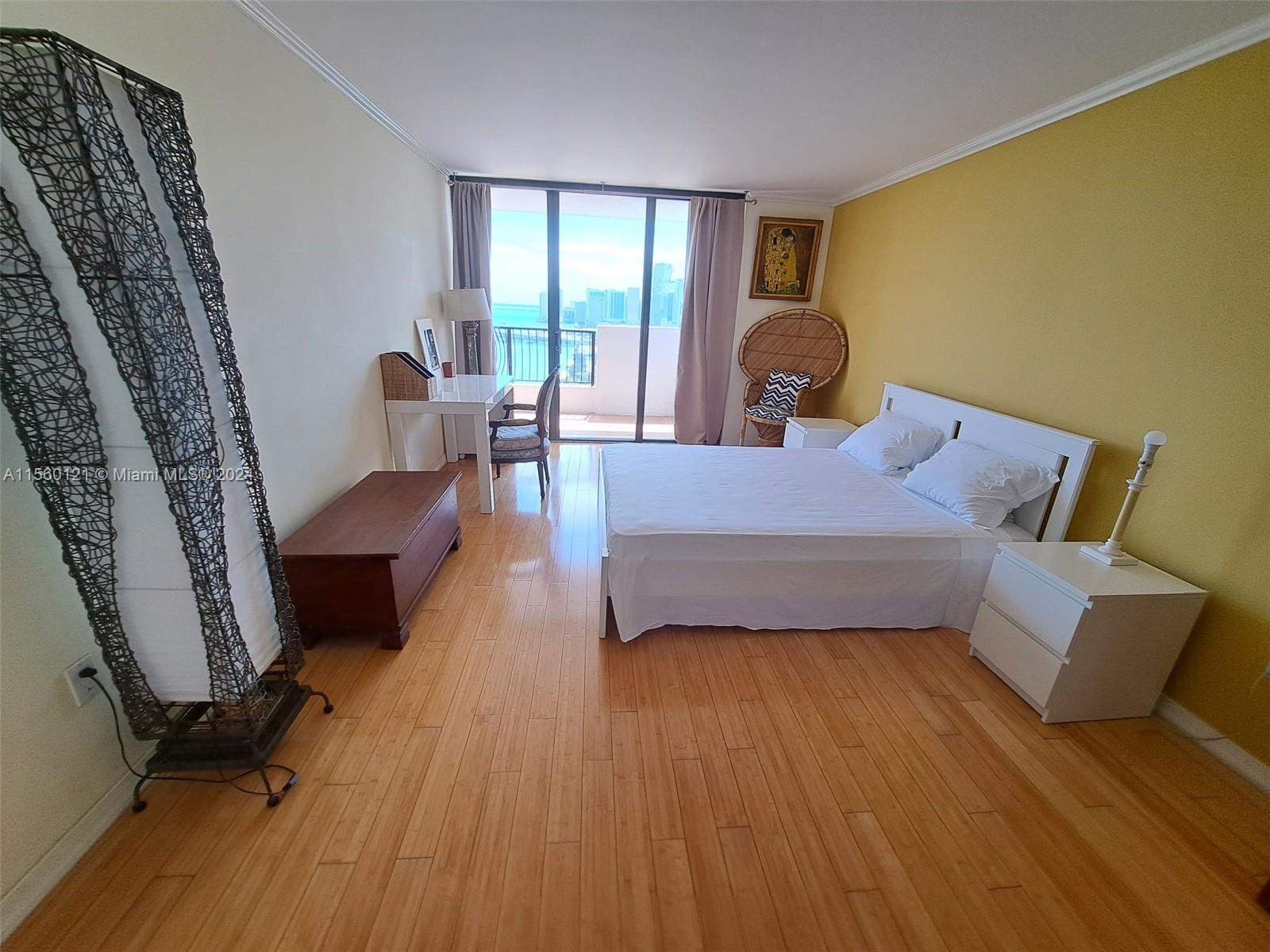 555 NE 15th St 31I, Miami, Florida 33132, 1 Bedroom Bedrooms, ,1 BathroomBathrooms,Residentiallease,For Rent,555 NE 15th St 31I,A11560121