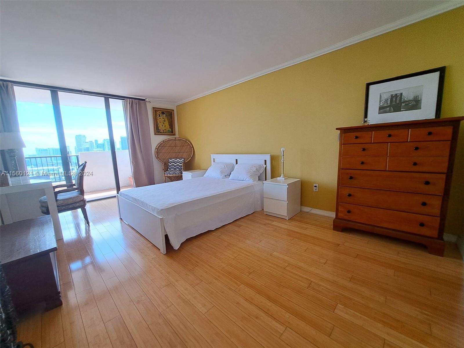 555 NE 15th St 31I, Miami, Florida 33132, 1 Bedroom Bedrooms, ,1 BathroomBathrooms,Residentiallease,For Rent,555 NE 15th St 31I,A11560121