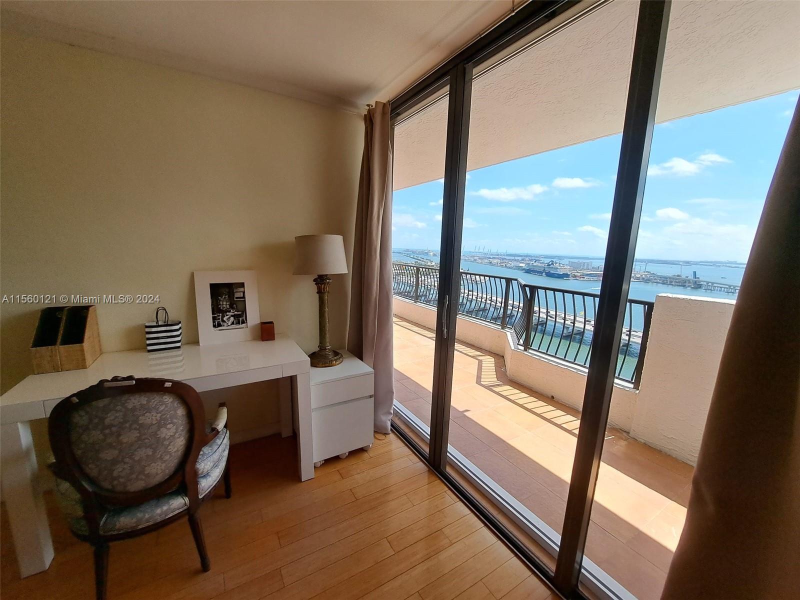 555 NE 15th St 31I, Miami, Florida 33132, 1 Bedroom Bedrooms, ,1 BathroomBathrooms,Residentiallease,For Rent,555 NE 15th St 31I,A11560121