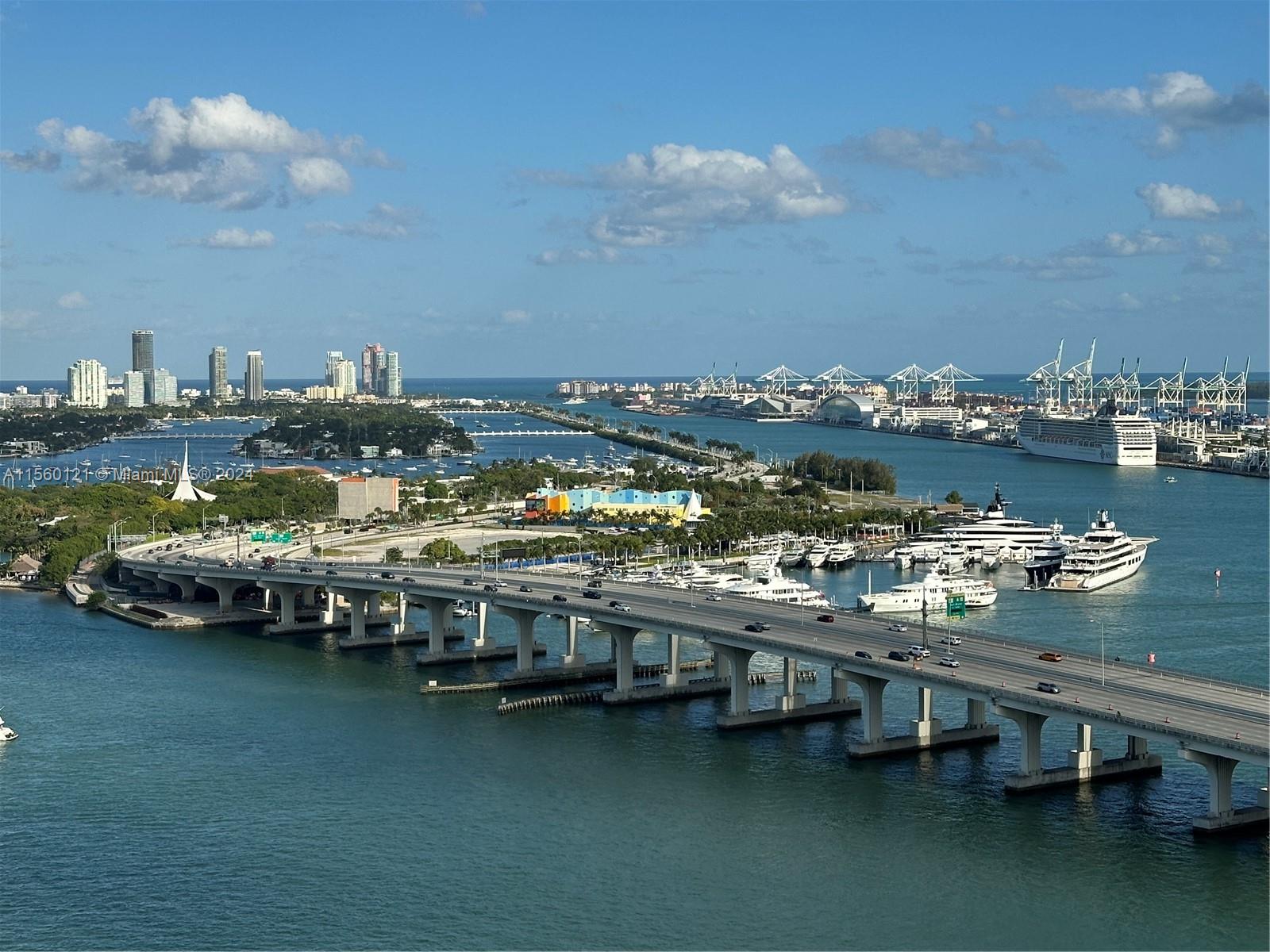 555 NE 15th St 31I, Miami, Florida 33132, 1 Bedroom Bedrooms, ,1 BathroomBathrooms,Residentiallease,For Rent,555 NE 15th St 31I,A11560121