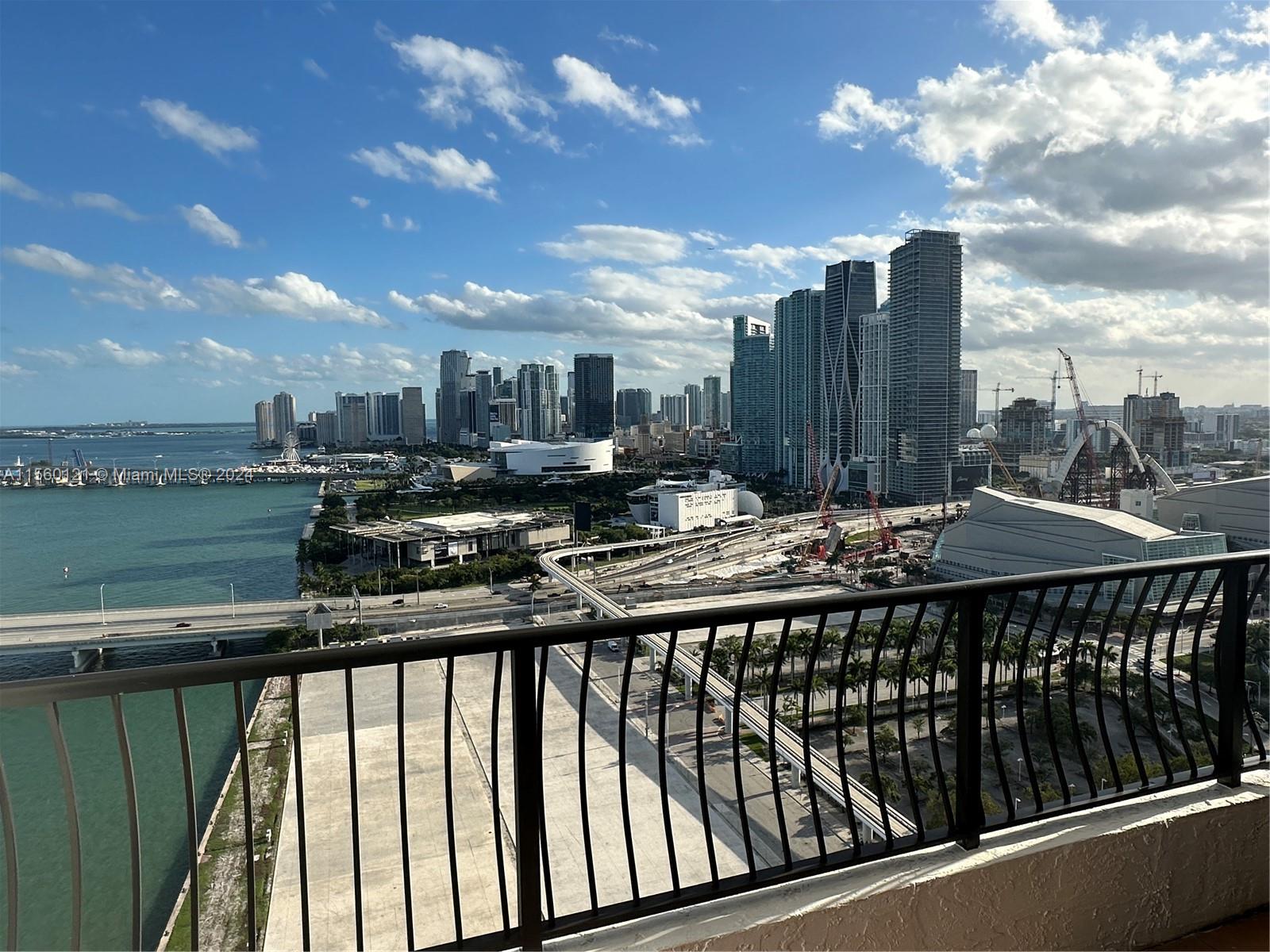 555 NE 15th St 31I, Miami, Florida 33132, 1 Bedroom Bedrooms, ,1 BathroomBathrooms,Residentiallease,For Rent,555 NE 15th St 31I,A11560121