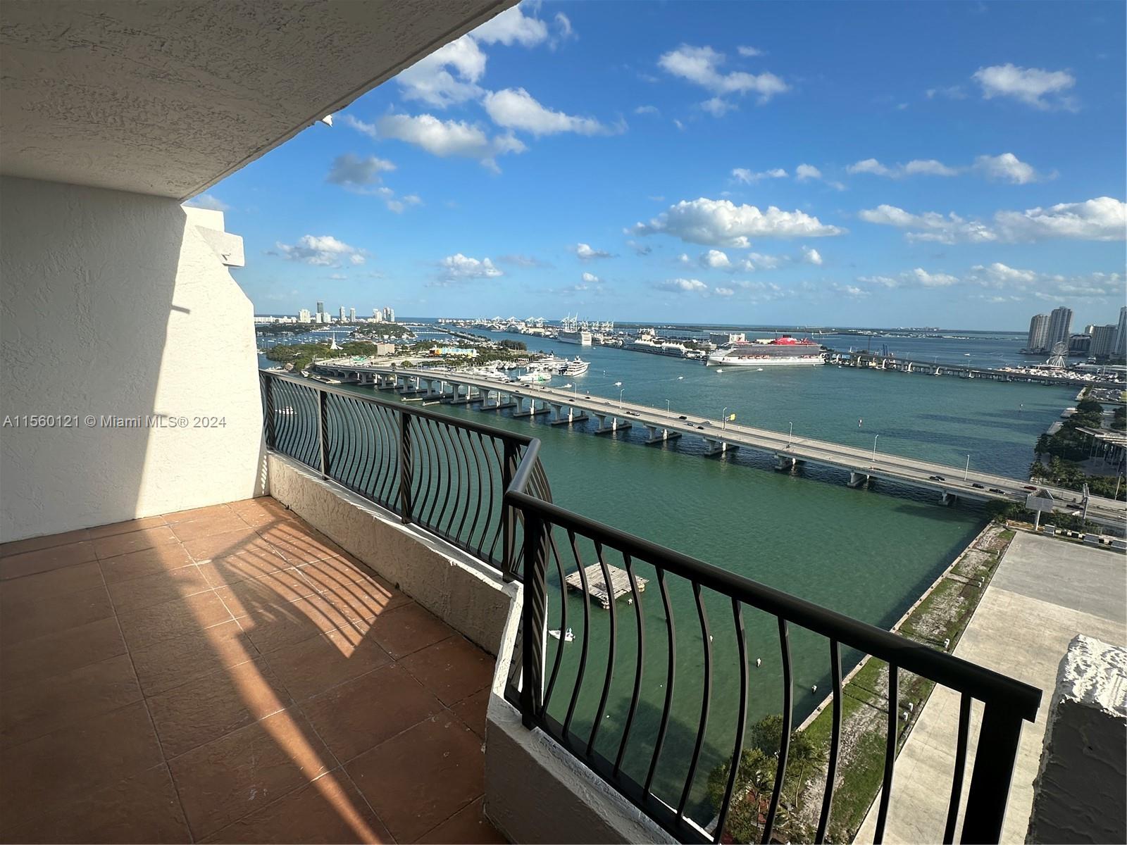 555 NE 15th St 31I, Miami, Florida 33132, 1 Bedroom Bedrooms, ,1 BathroomBathrooms,Residentiallease,For Rent,555 NE 15th St 31I,A11560121