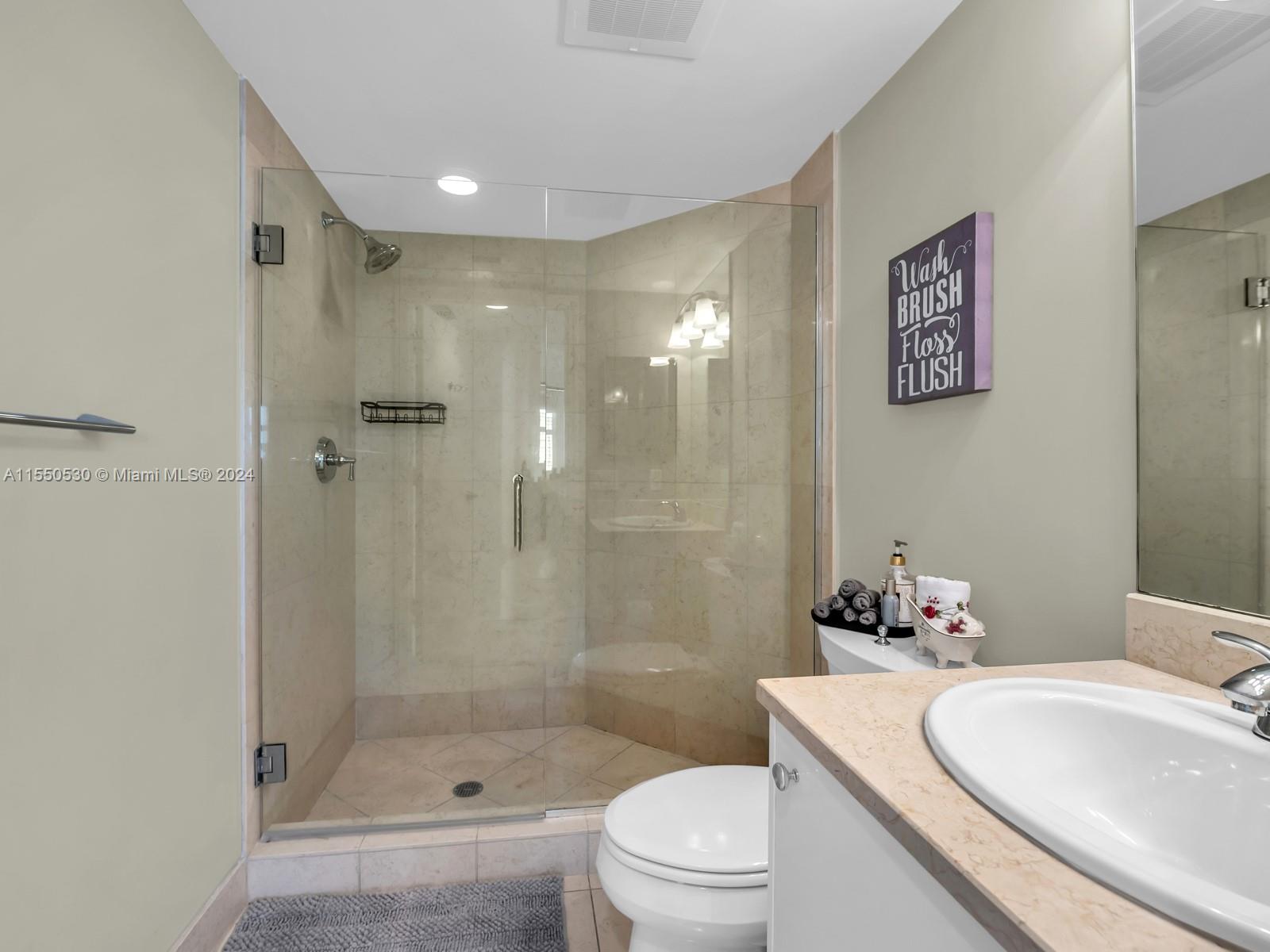 20000 E Country Club Dr 716, Aventura, Florida 33180, 3 Bedrooms Bedrooms, ,3 BathroomsBathrooms,Residentiallease,For Rent,20000 E Country Club Dr 716,A11550530