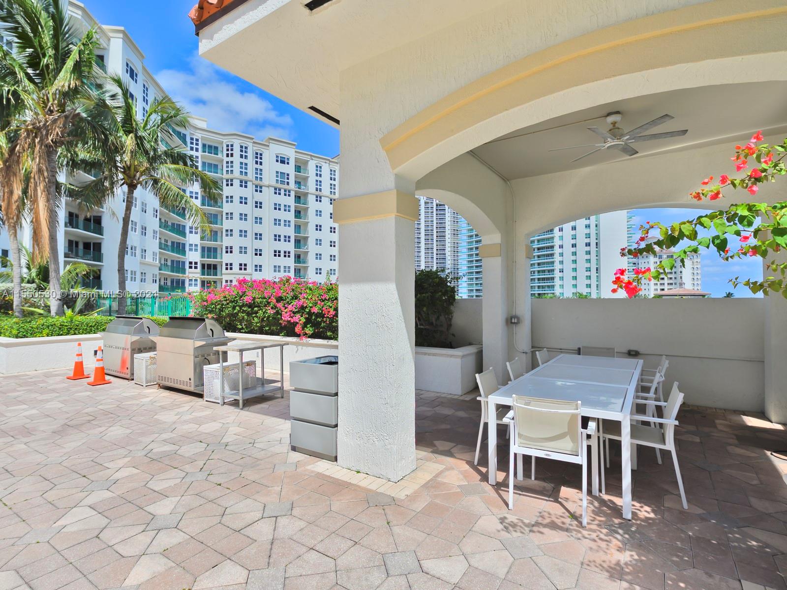 20000 E Country Club Dr 716, Aventura, Florida 33180, 3 Bedrooms Bedrooms, ,3 BathroomsBathrooms,Residentiallease,For Rent,20000 E Country Club Dr 716,A11550530