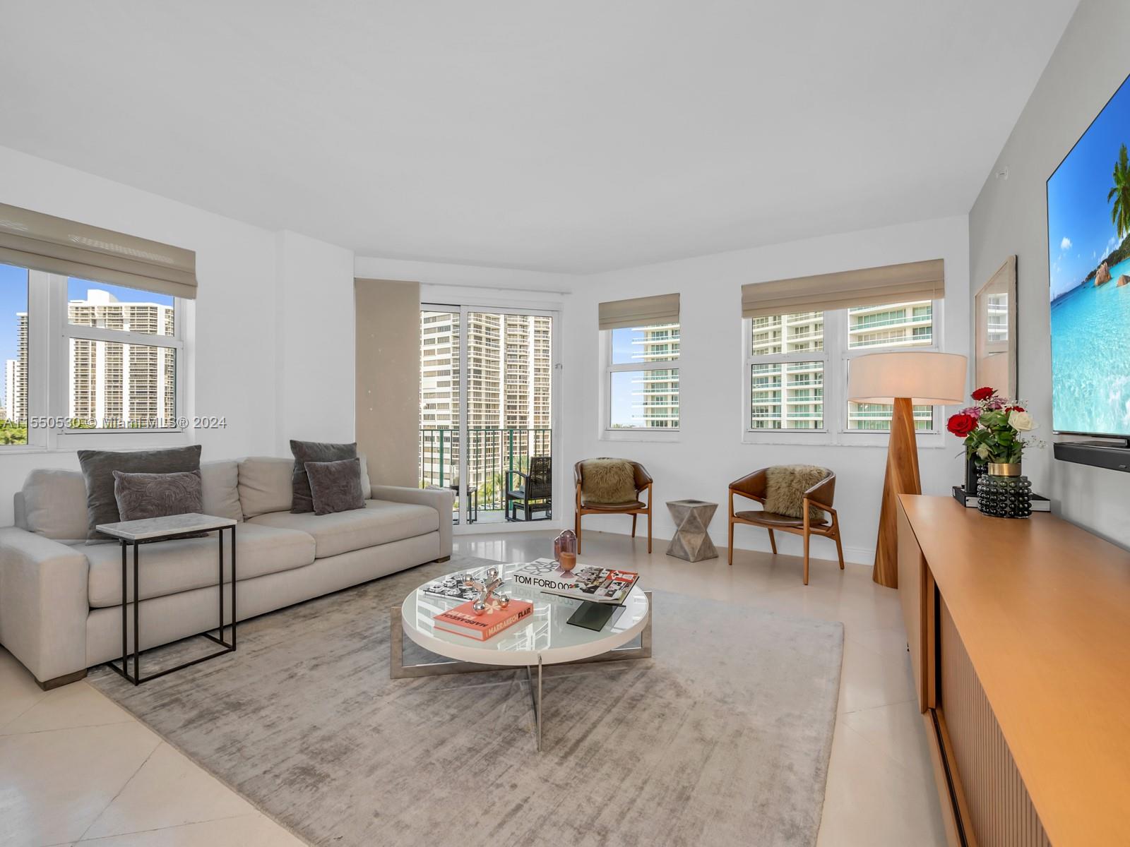 20000 E Country Club Dr 716, Aventura, Florida 33180, 3 Bedrooms Bedrooms, ,3 BathroomsBathrooms,Residentiallease,For Rent,20000 E Country Club Dr 716,A11550530