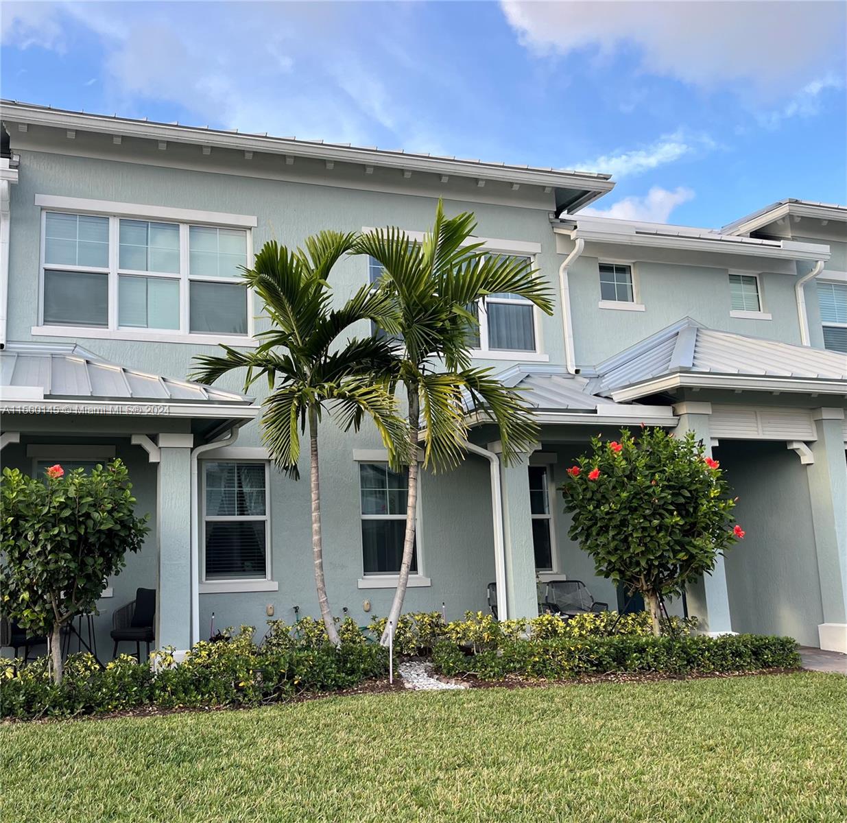 1240  Eucalyptus Dr #4 For Sale A11560145, FL