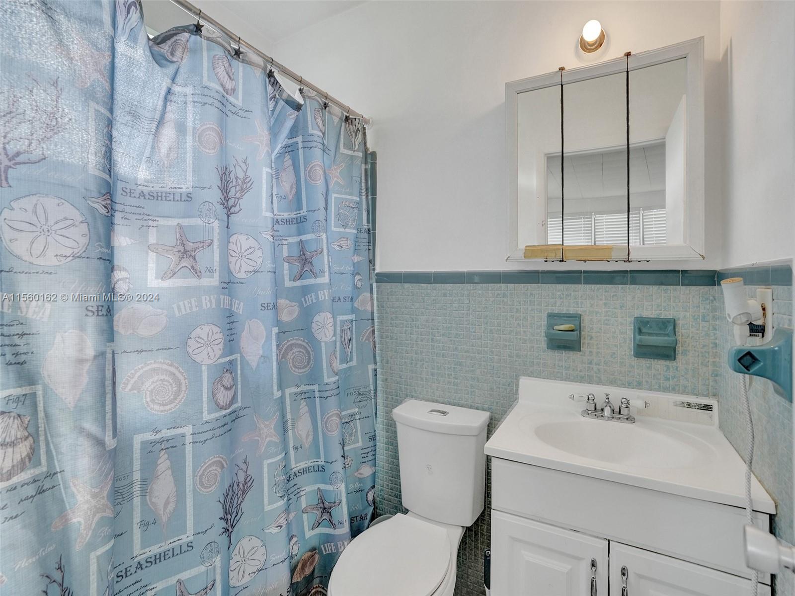 1632 NE 170th St, North Miami Beach, Florida 33162, 4 Bedrooms Bedrooms, ,2 BathroomsBathrooms,Residential,For Sale,1632 NE 170th St,A11560162