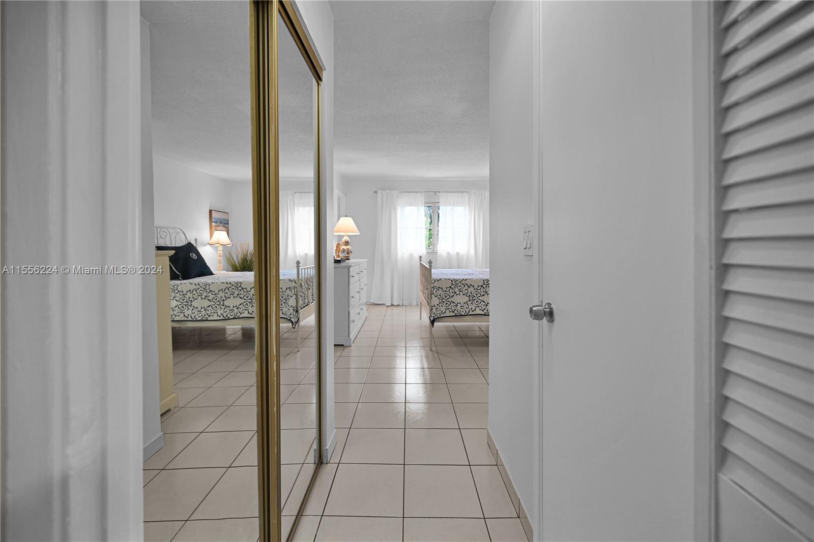 600 NE 14th Ave 319, Hallandale Beach, Florida 33009, 1 Bedroom Bedrooms, ,1 BathroomBathrooms,Residential,For Sale,600 NE 14th Ave 319,A11556224