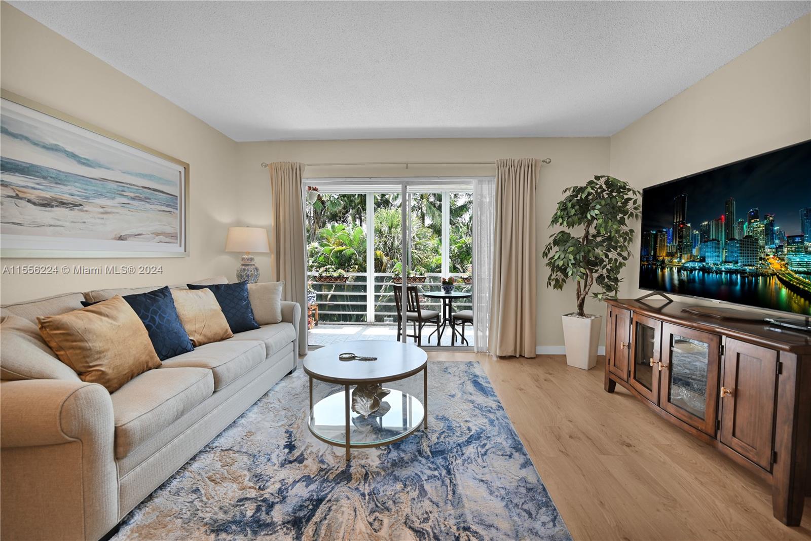 600 NE 14th Ave 319, Hallandale Beach, Florida 33009, 1 Bedroom Bedrooms, ,1 BathroomBathrooms,Residential,For Sale,600 NE 14th Ave 319,A11556224