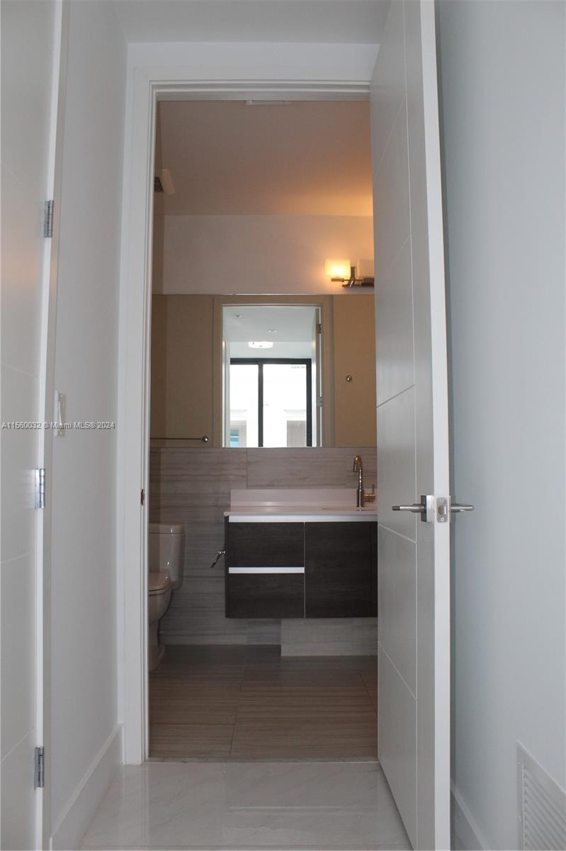 301 Altara Ave UPH1001, Coral Gables, Florida 33146, 3 Bedrooms Bedrooms, ,2 BathroomsBathrooms,Residentiallease,For Rent,301 Altara Ave UPH1001,A11560032