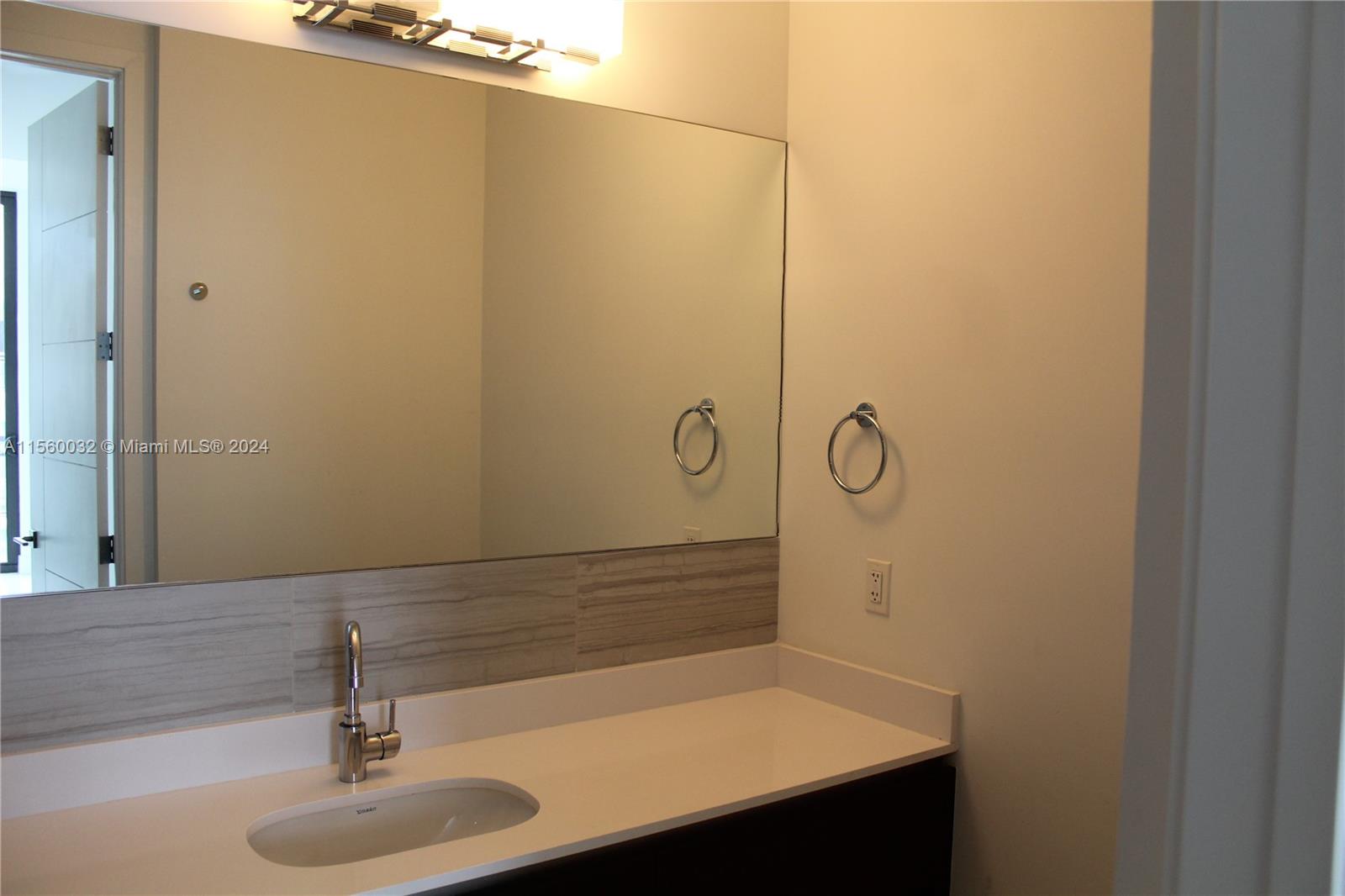 301 Altara Ave UPH1001, Coral Gables, Florida 33146, 3 Bedrooms Bedrooms, ,2 BathroomsBathrooms,Residentiallease,For Rent,301 Altara Ave UPH1001,A11560032