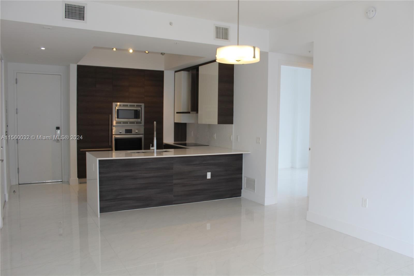 301 Altara Ave UPH1001, Coral Gables, Florida 33146, 3 Bedrooms Bedrooms, ,2 BathroomsBathrooms,Residentiallease,For Rent,301 Altara Ave UPH1001,A11560032