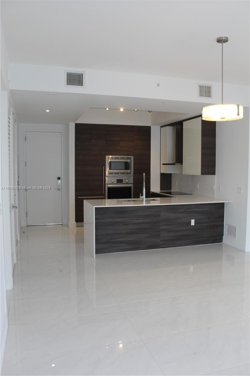 301 Altara Ave UPH1001, Coral Gables, Florida 33146, 3 Bedrooms Bedrooms, ,2 BathroomsBathrooms,Residentiallease,For Rent,301 Altara Ave UPH1001,A11560032